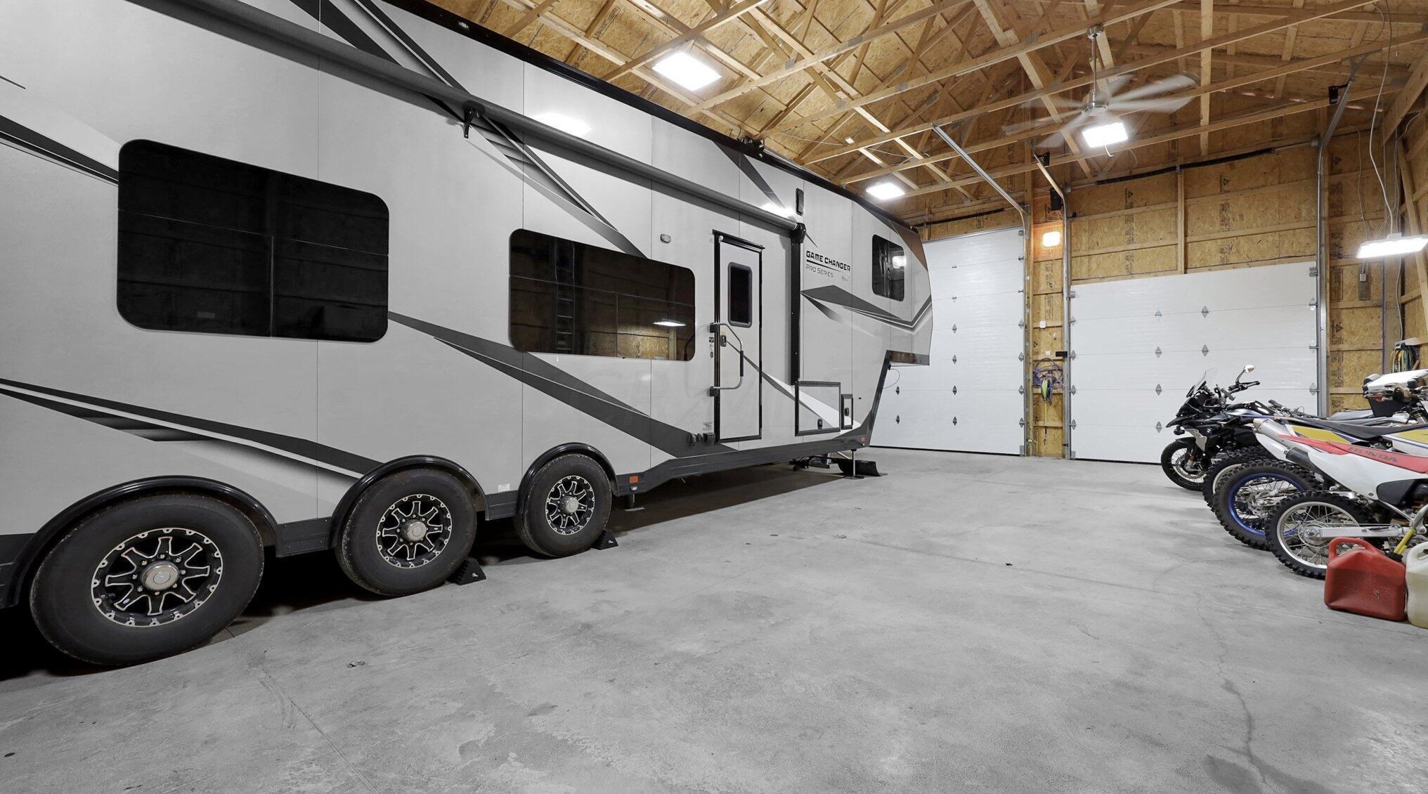 3163 Sarah Dr, Lancaster OH 43130-7866 exterior