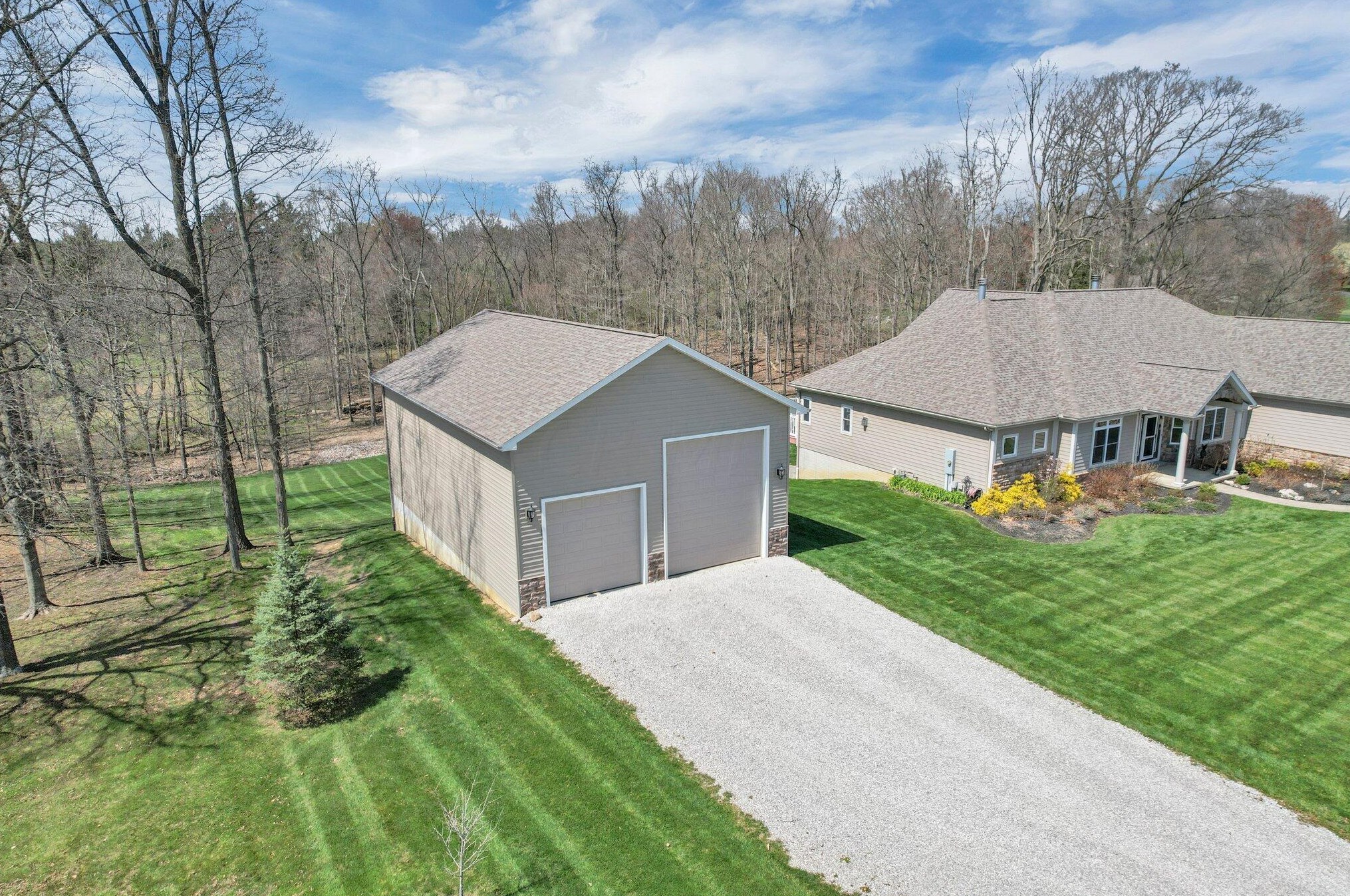 3163 Sarah Dr, Lancaster OH 43130-7866 exterior