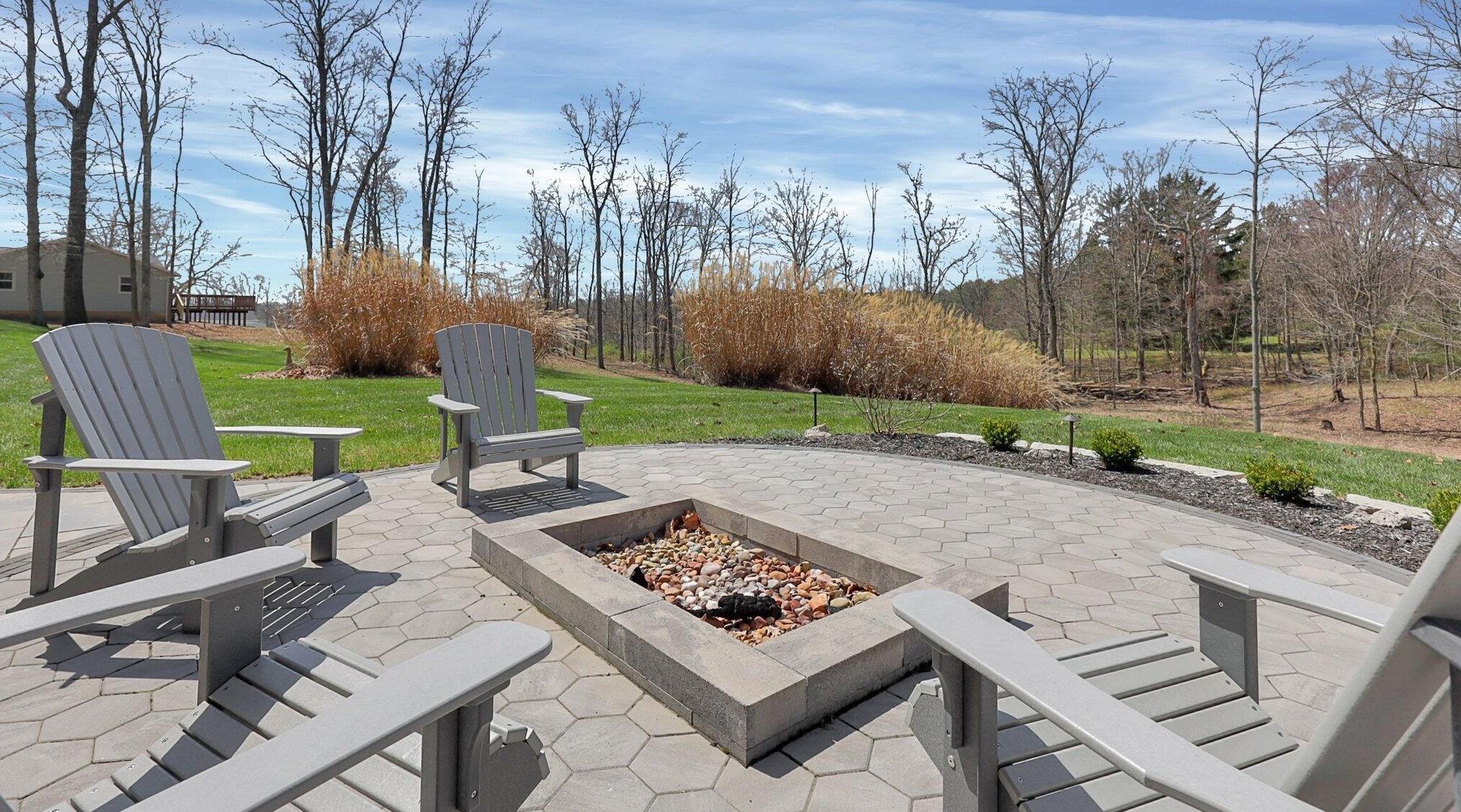 3163 Sarah Dr, Lancaster OH 43130-7866 exterior