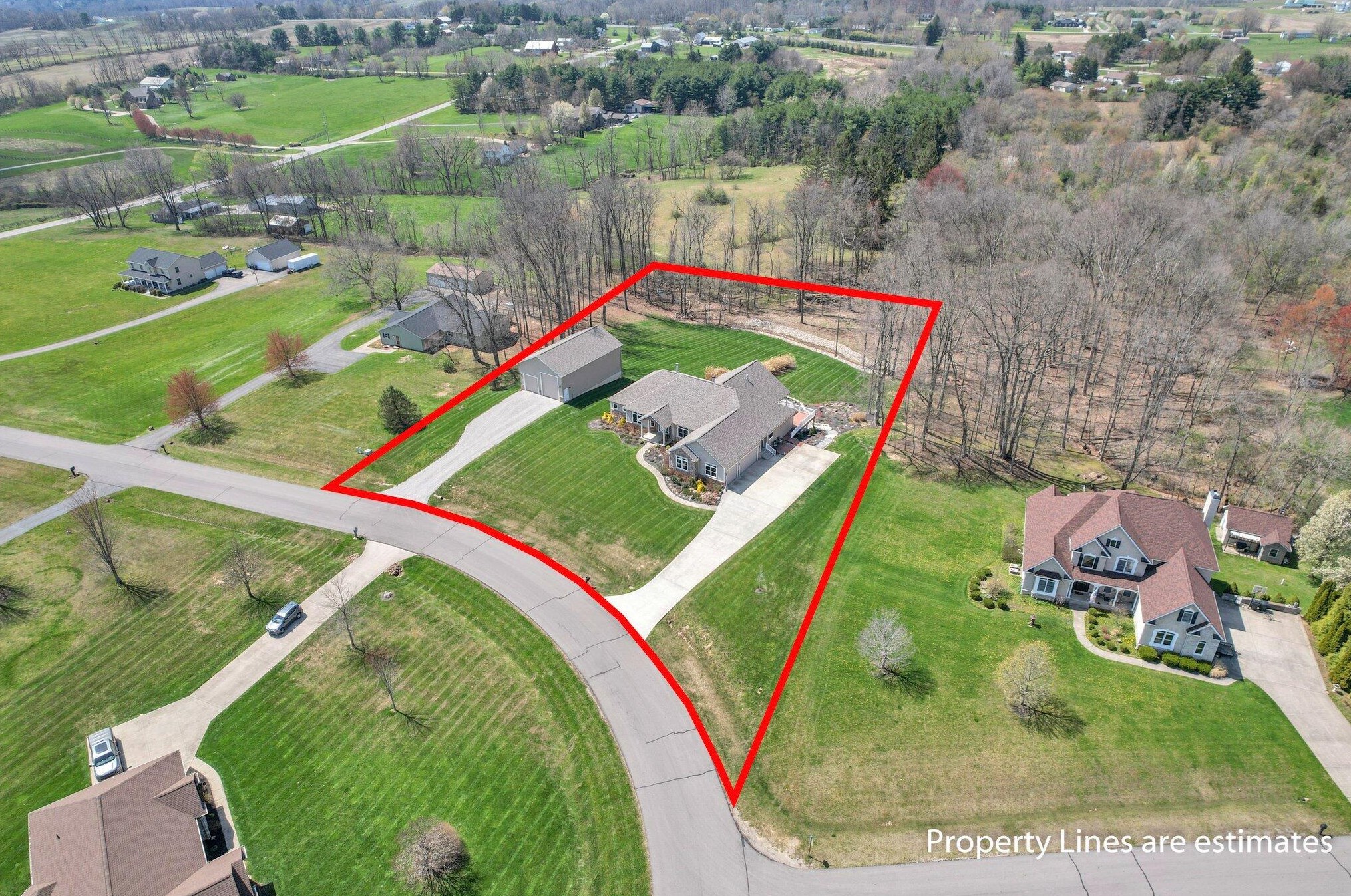 3163 Sarah Dr, Lancaster OH 43130-7866 exterior