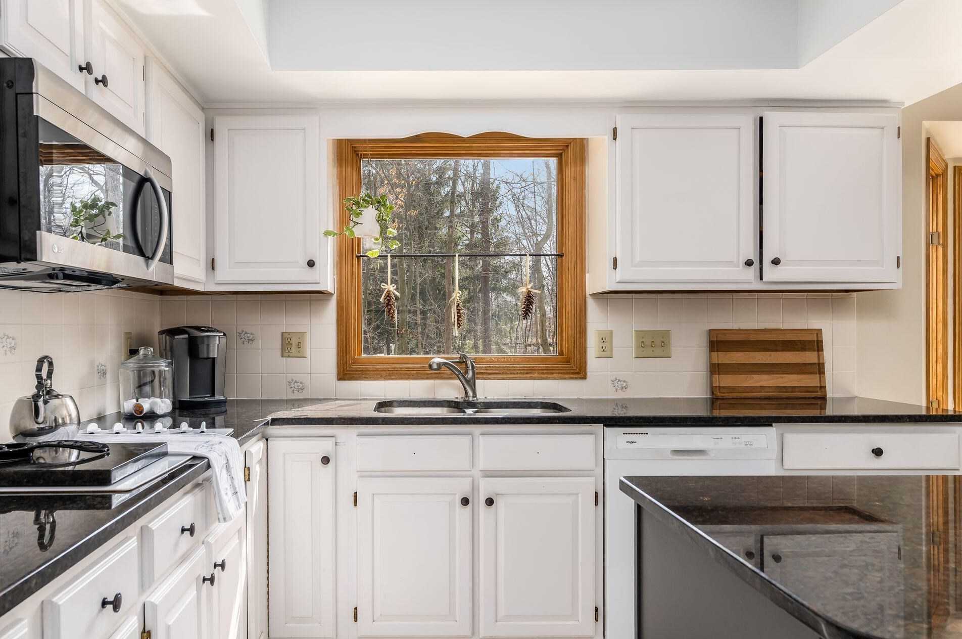 6371 Lake Trail Dr, Westerville OH  43082-8766 exterior