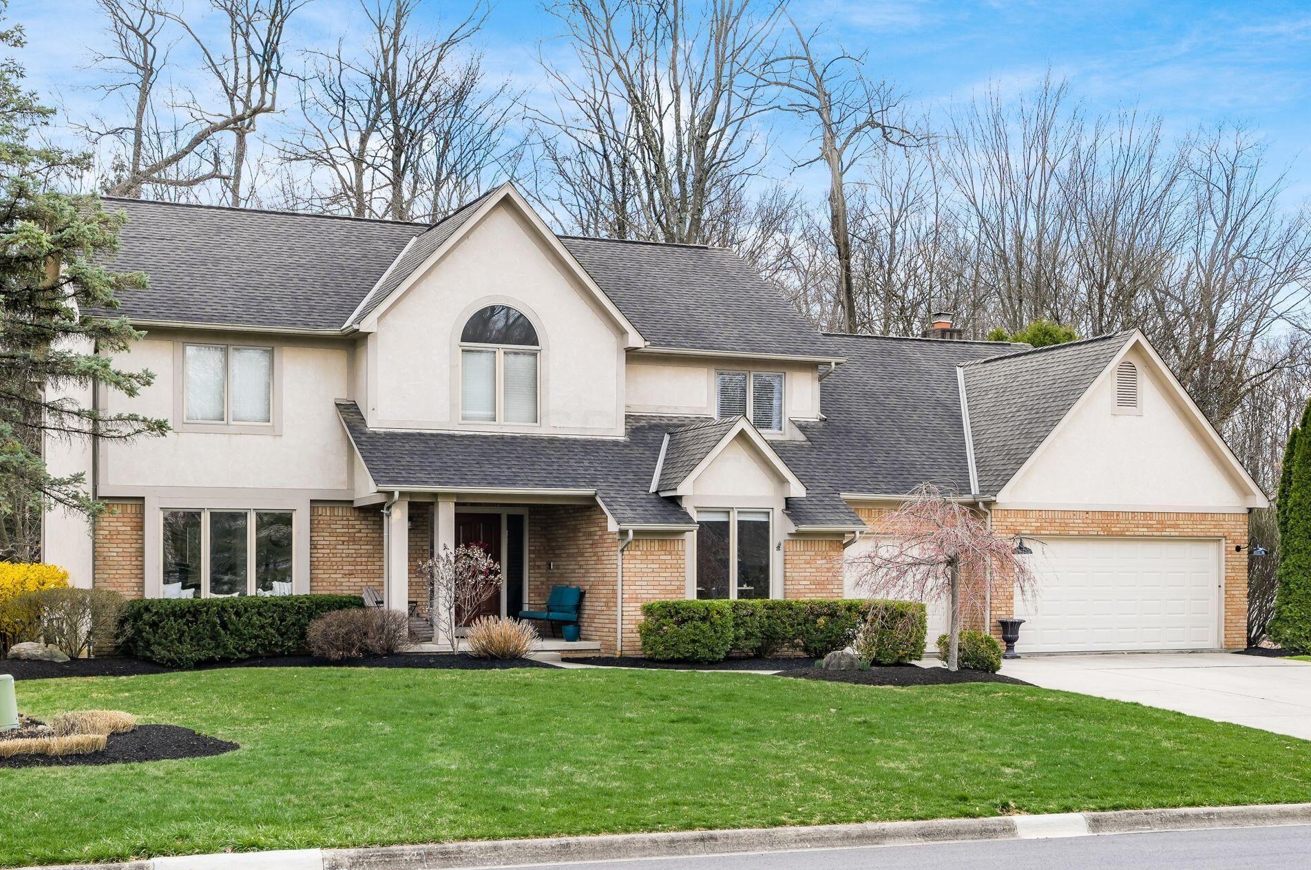 6371 Lake Trail Dr, Westerville OH  43082-8766 exterior