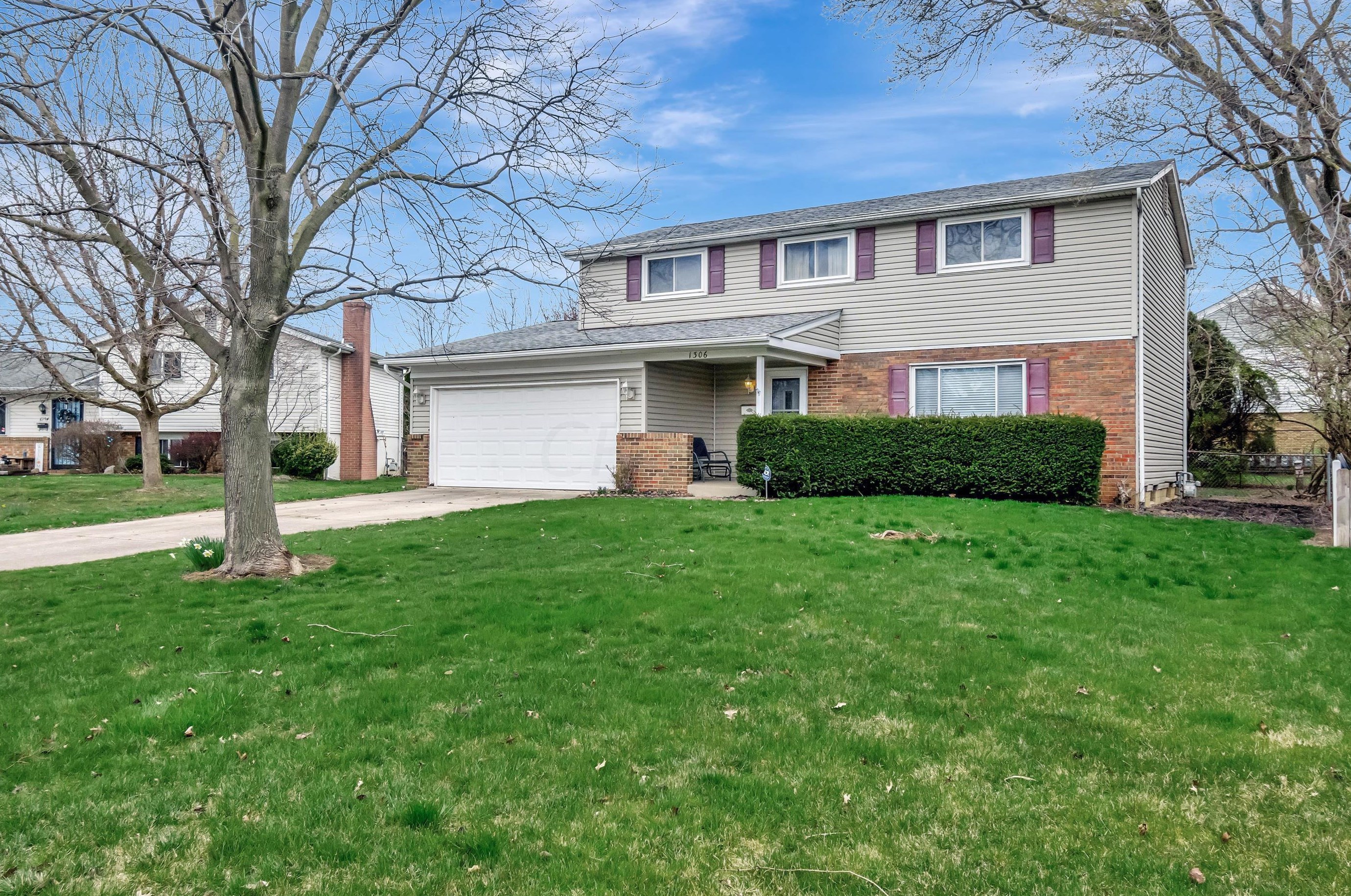 1306 Bolenhill Ct, Columbus, OH 43229-1323