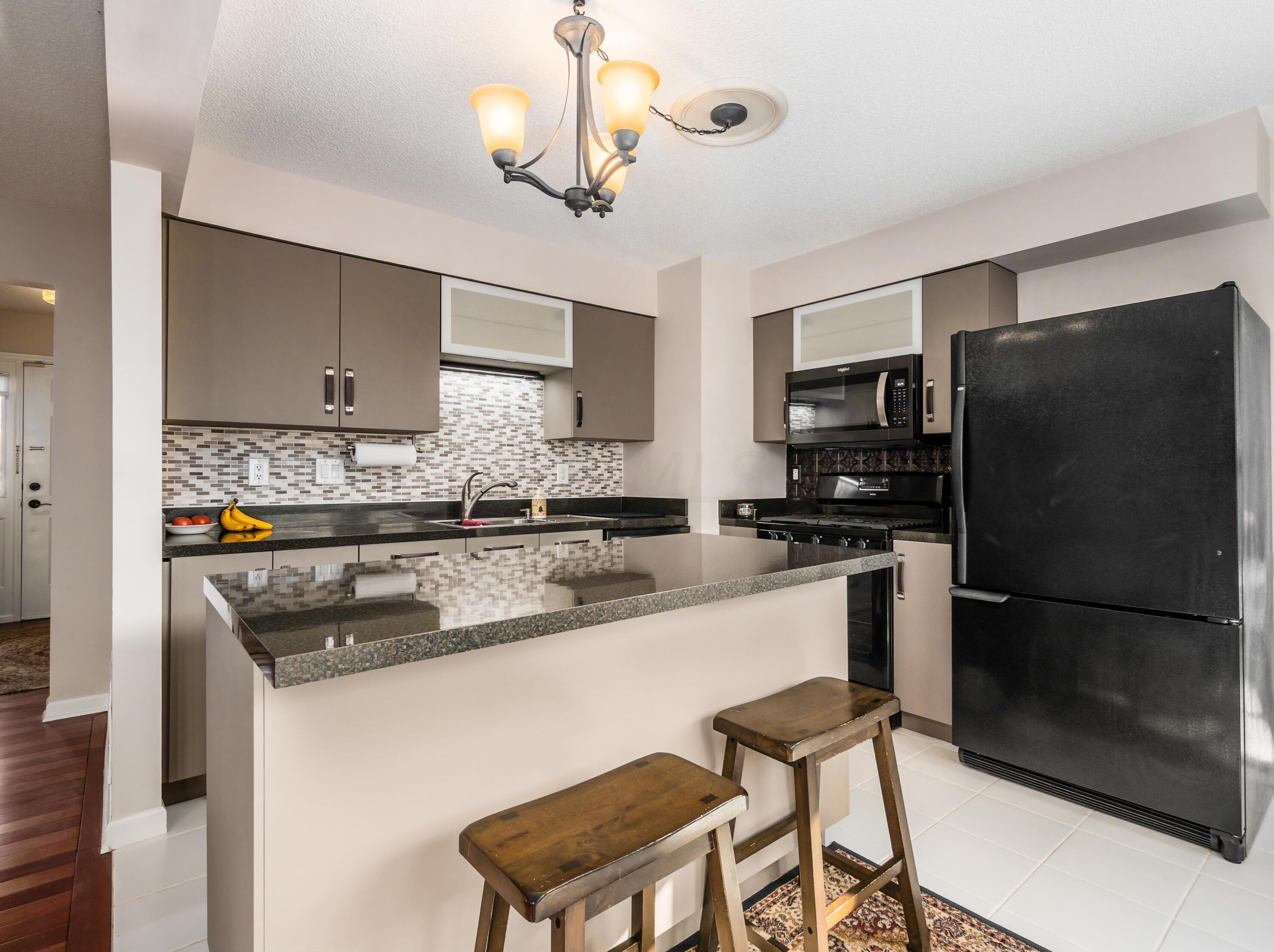 6283 Billington Dr, Columbus OH 43213-3479 exterior