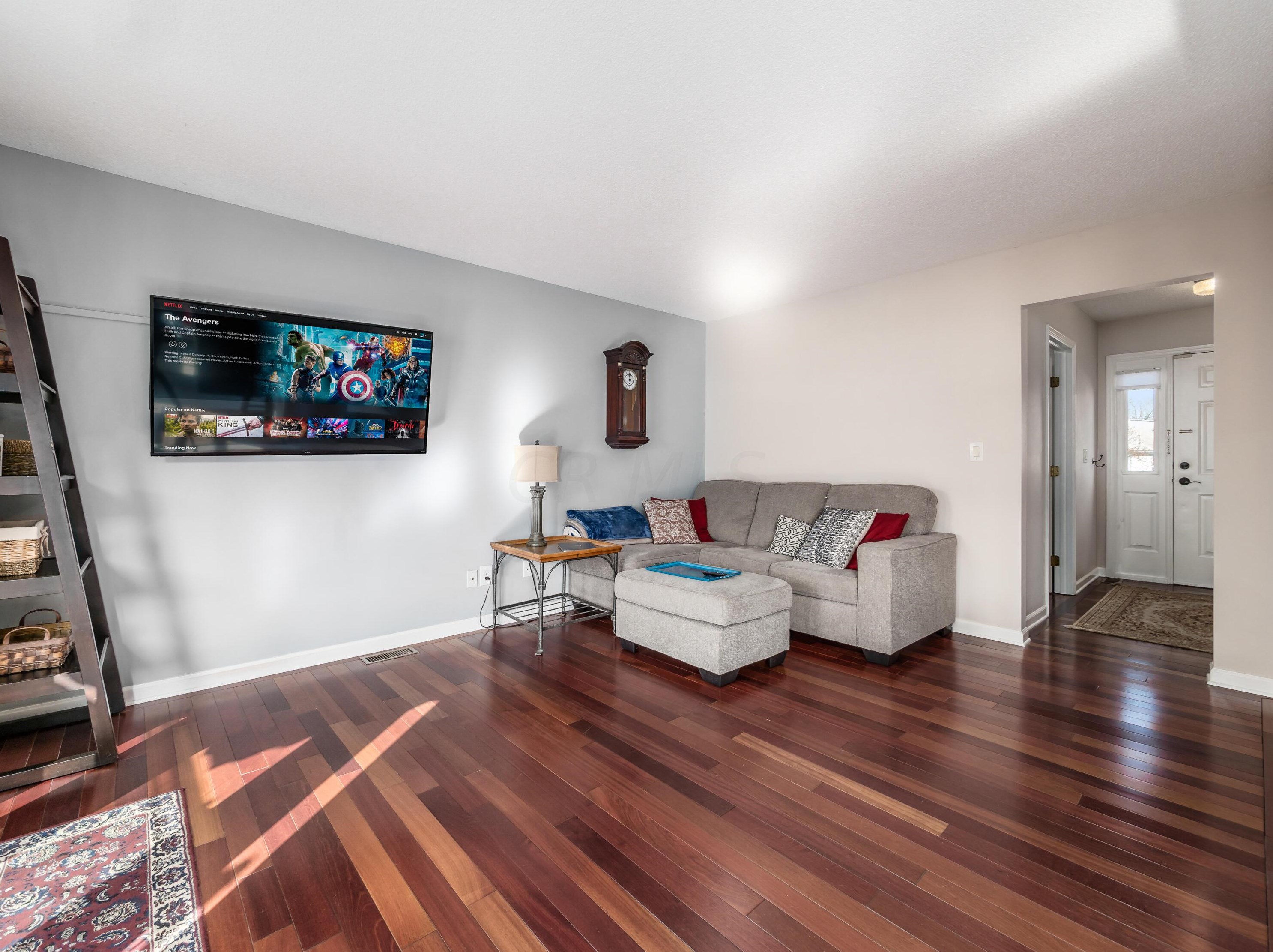 6283 Billington Dr, Columbus OH 43213-3479 exterior