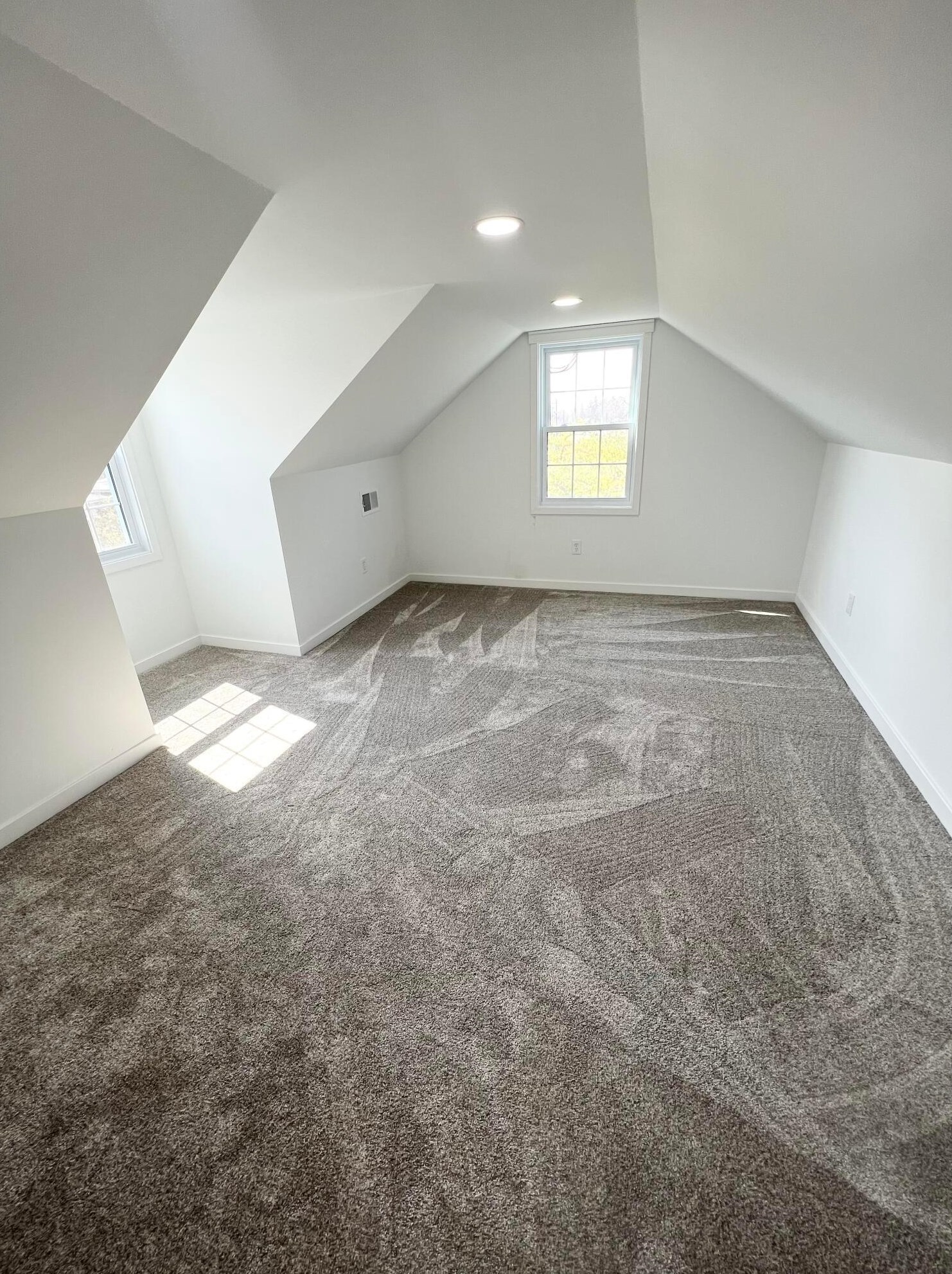 612 Oakland Ave, Washington Ch OH  43160-1058 exterior