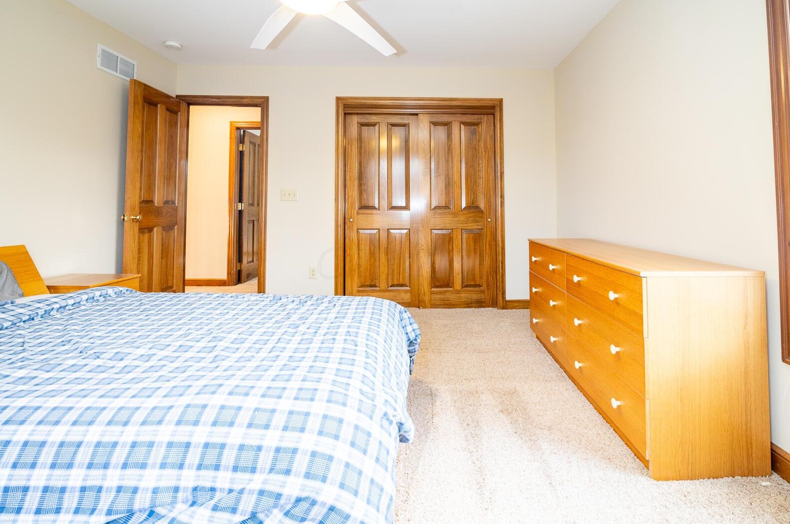 4861 Carrigan Ridge Dr, Dublin OH  43017-8617 exterior