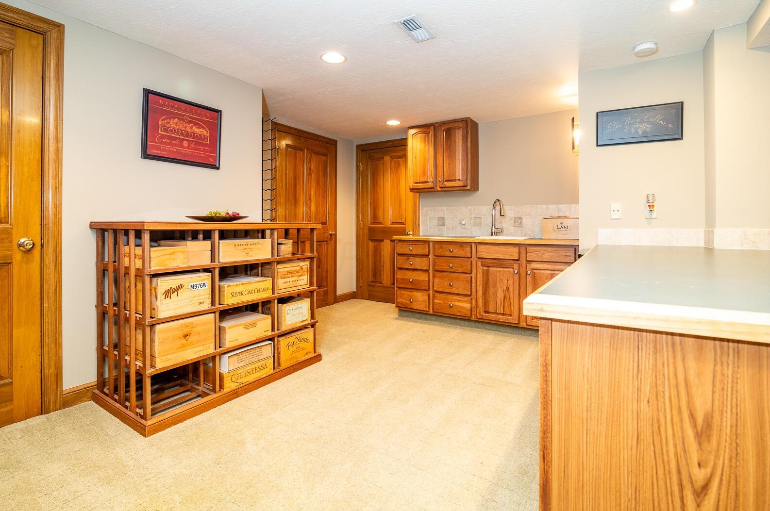 4861 Carrigan Ridge Dr, Dublin OH  43017-8617 exterior