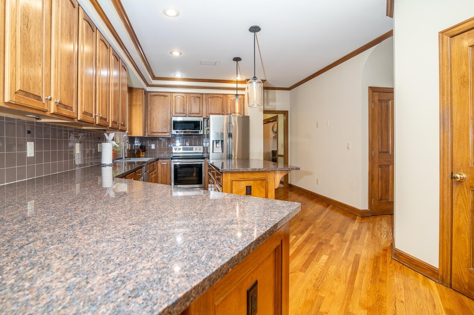 4861 Carrigan Ridge Dr, Dublin OH  43017-8617 exterior