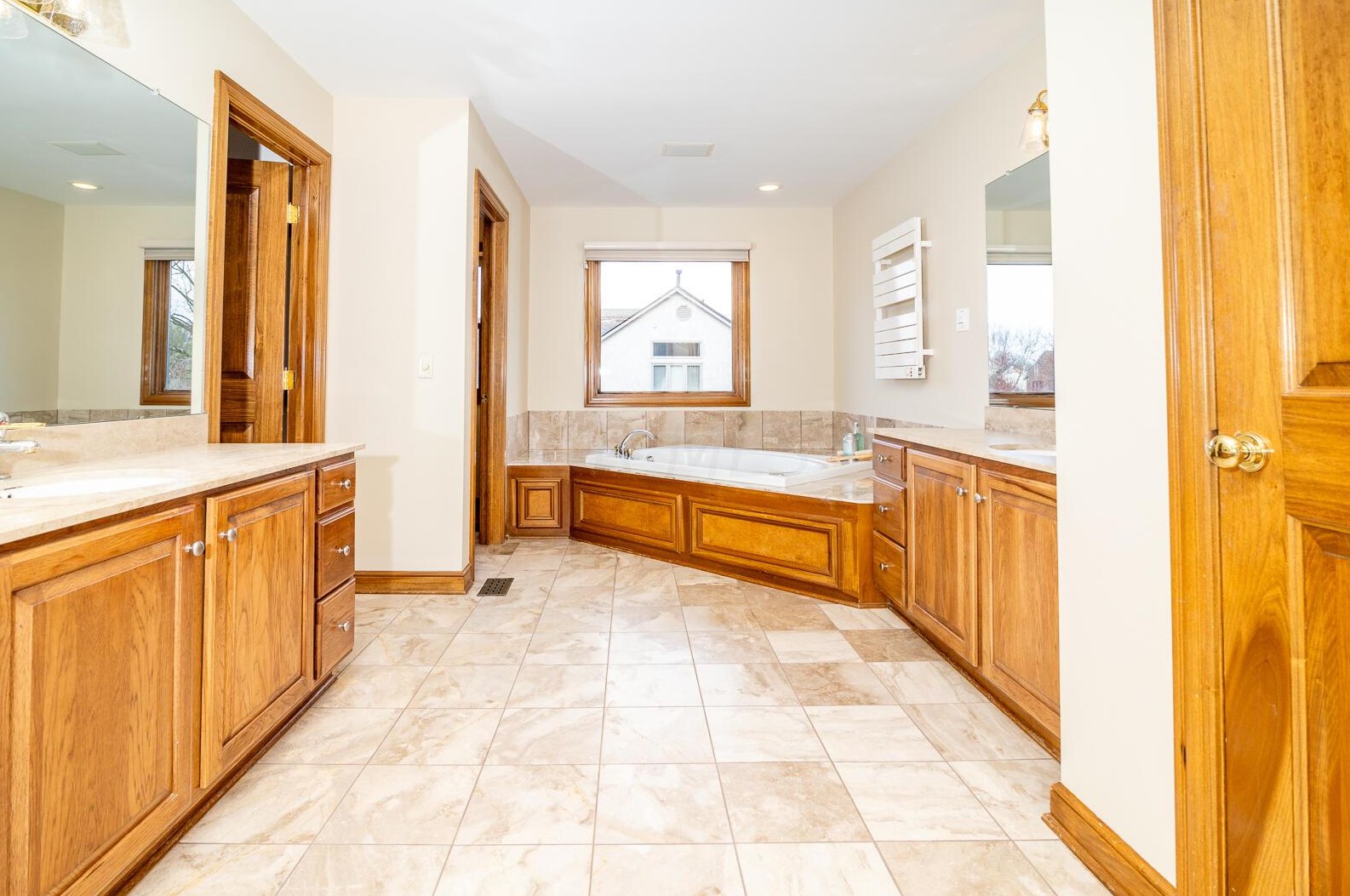 4861 Carrigan Ridge Dr, Dublin OH  43017-8617 exterior