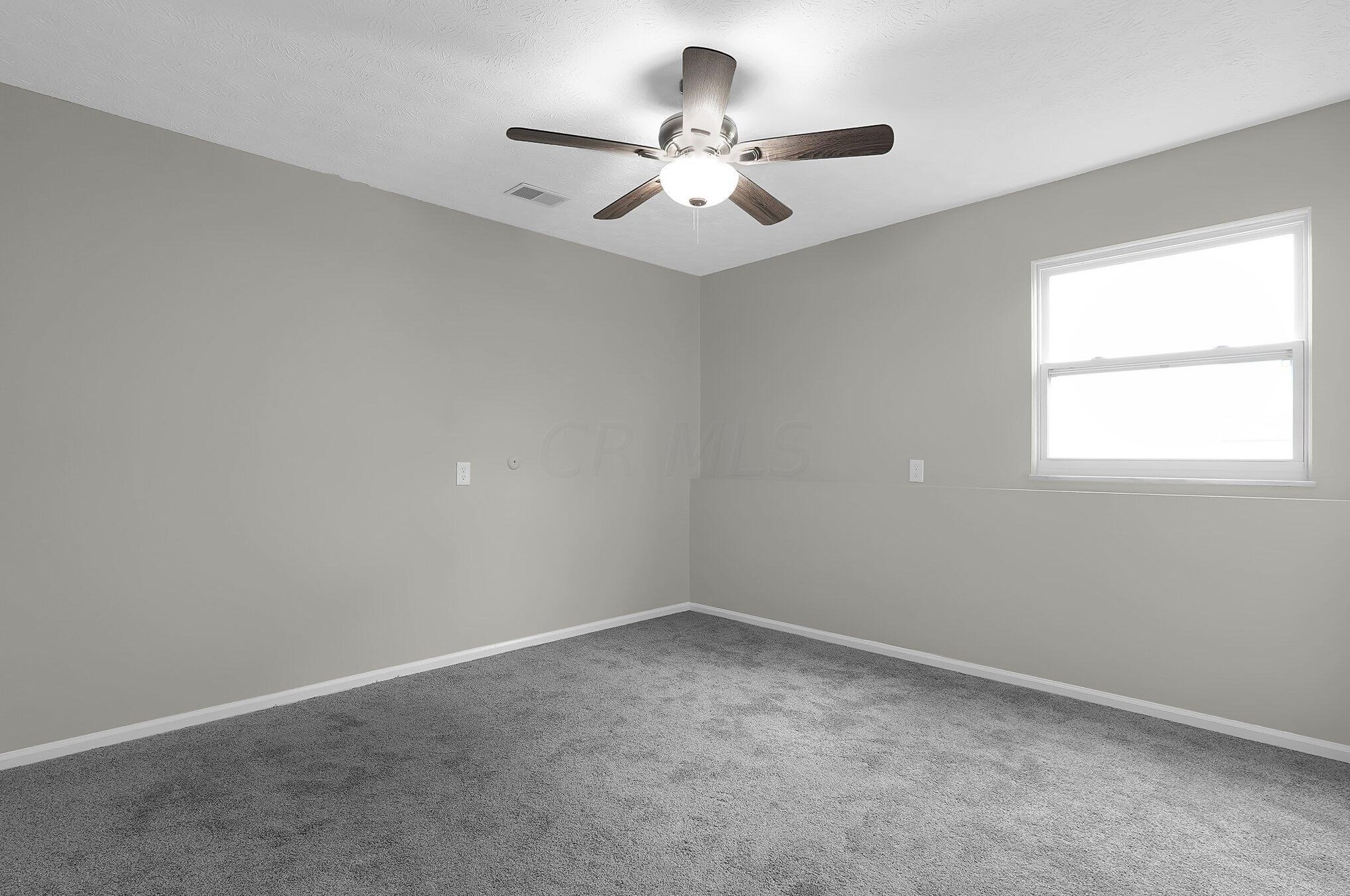 5404 Aqua St, Columbus OH  43229-3916 exterior