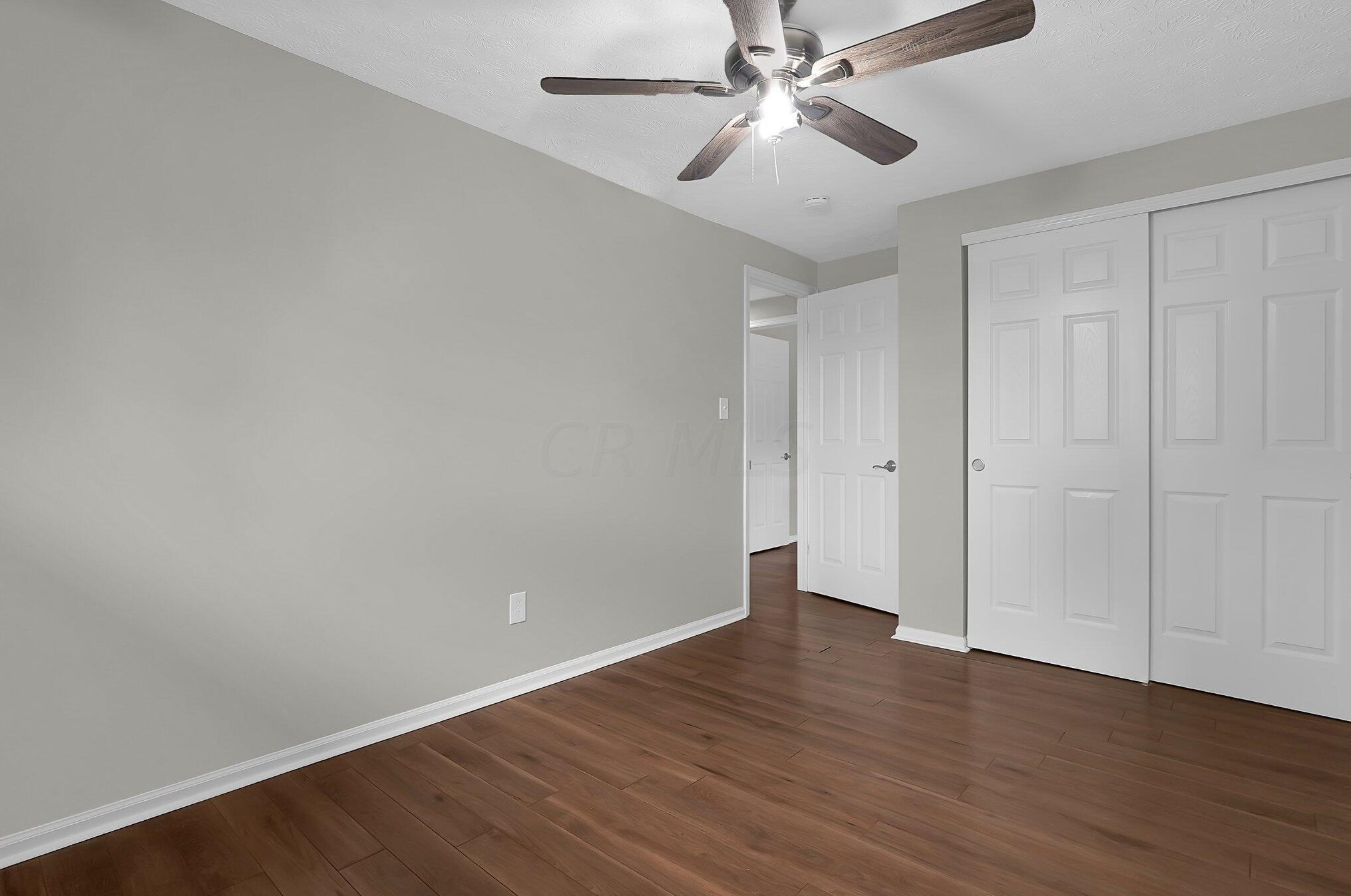 5404 Aqua St, Columbus OH  43229-3916 exterior