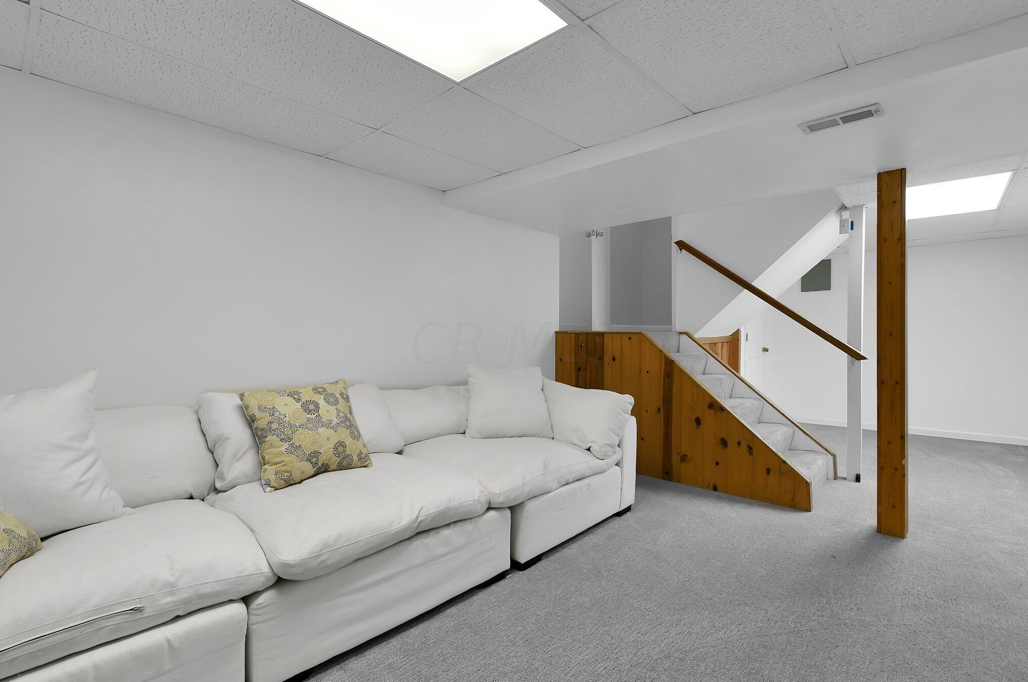 549 Gahanna Highlands Dr, Columbus OH 43230-7016 exterior