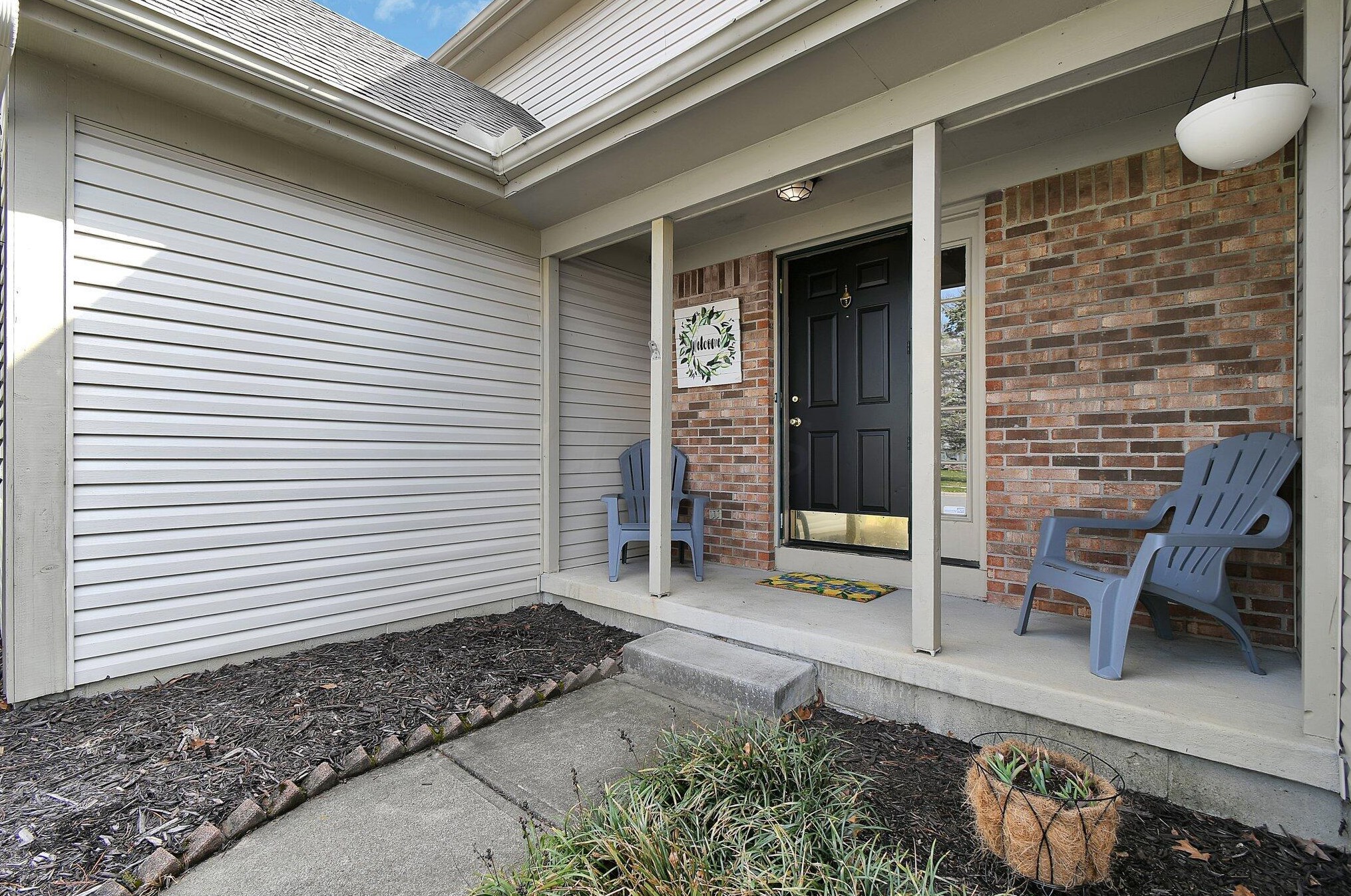 549 Gahanna Highlands Dr, Columbus OH 43230-7016 exterior