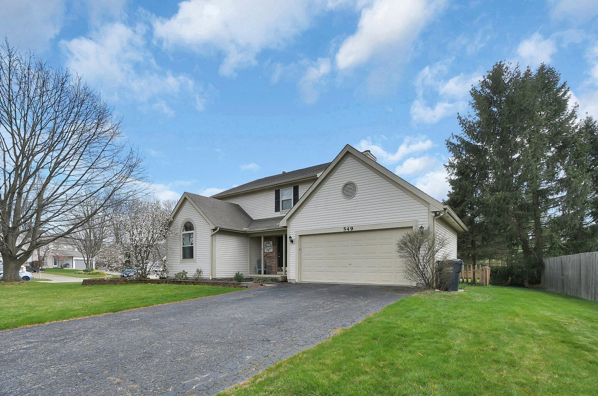 549 Gahanna Highlands Dr, Columbus, OH 43230-5061