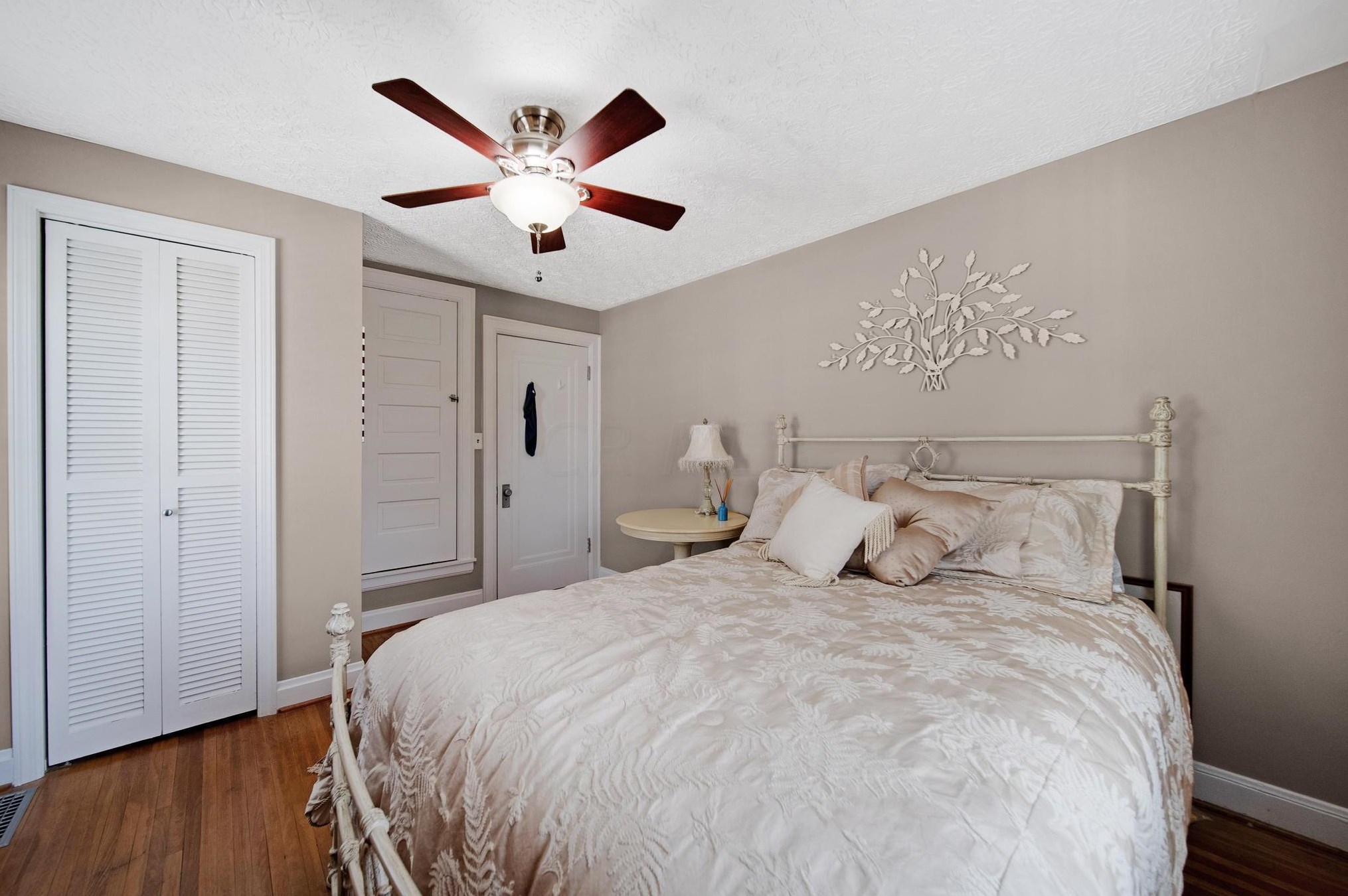 39 Torrence Rd, Columbus OH 43214-3819 exterior