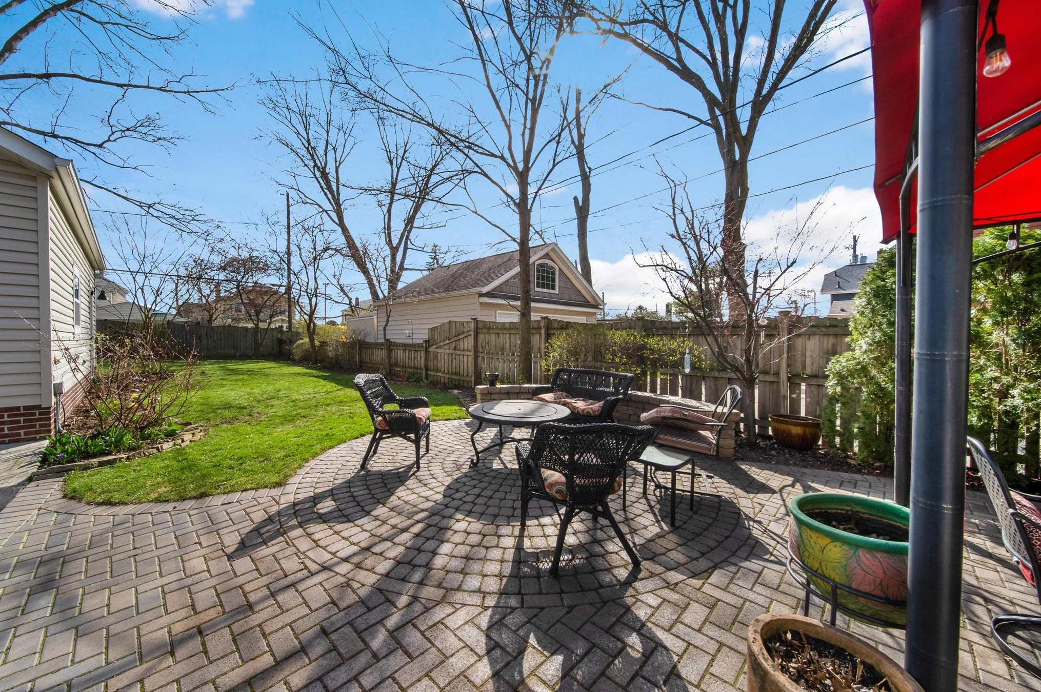 39 Torrence Rd, Columbus OH 43214-3819 exterior