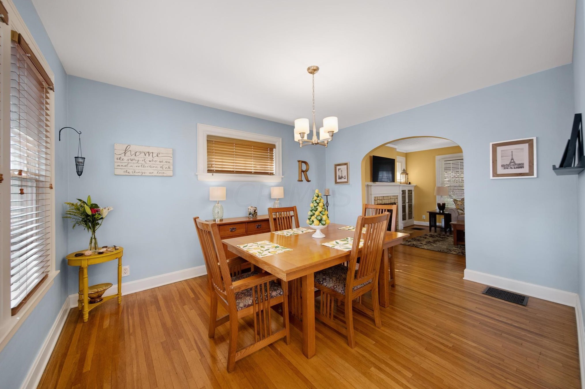 39 Torrence Rd, Columbus OH 43214-3819 exterior