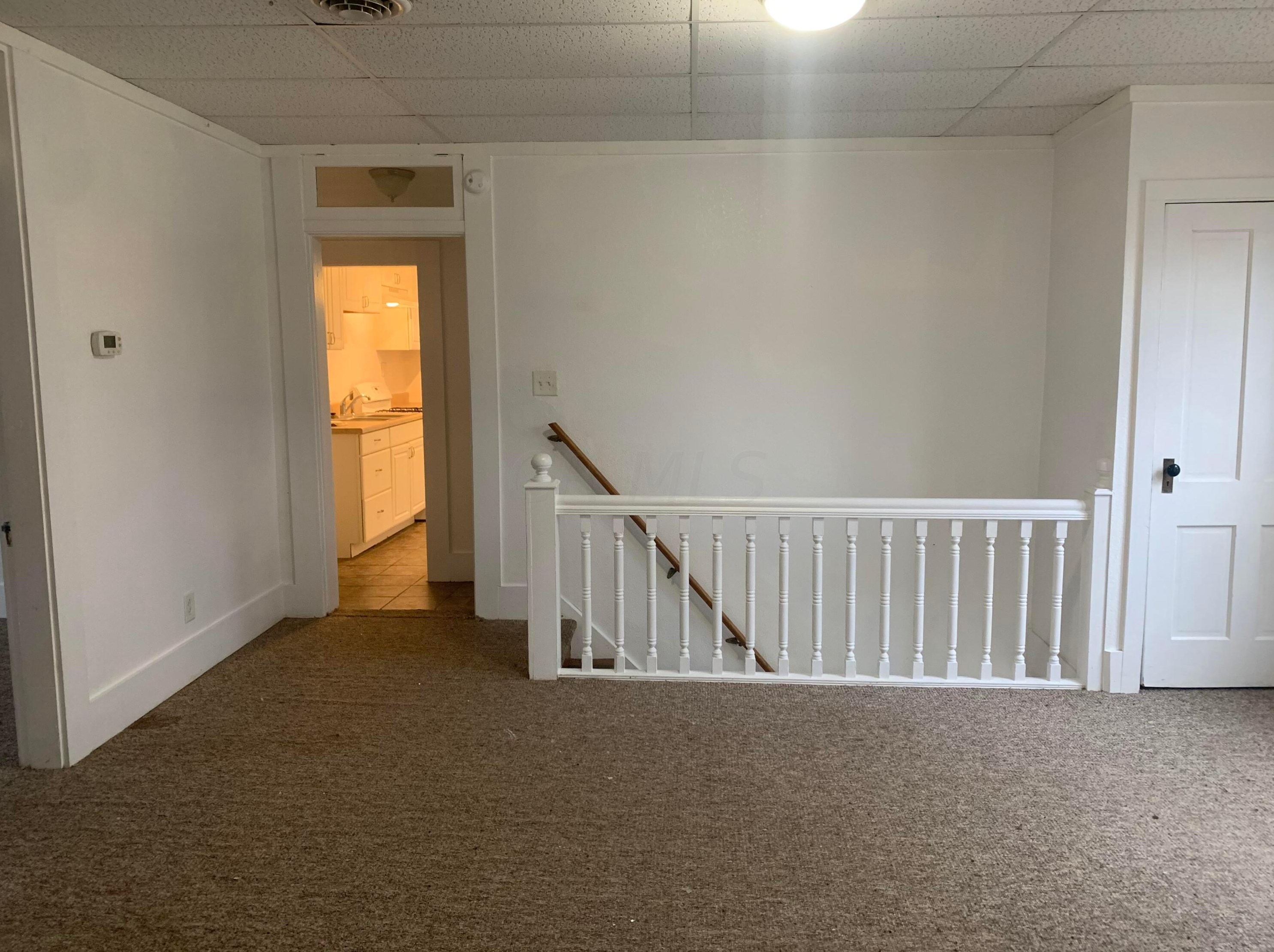 213 Main St, New Straitsville, OH 43766-9786