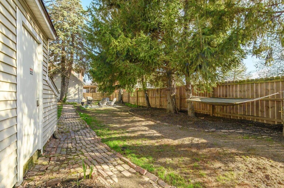 519 Sycamore St, Columbus OH  43206-1382 exterior