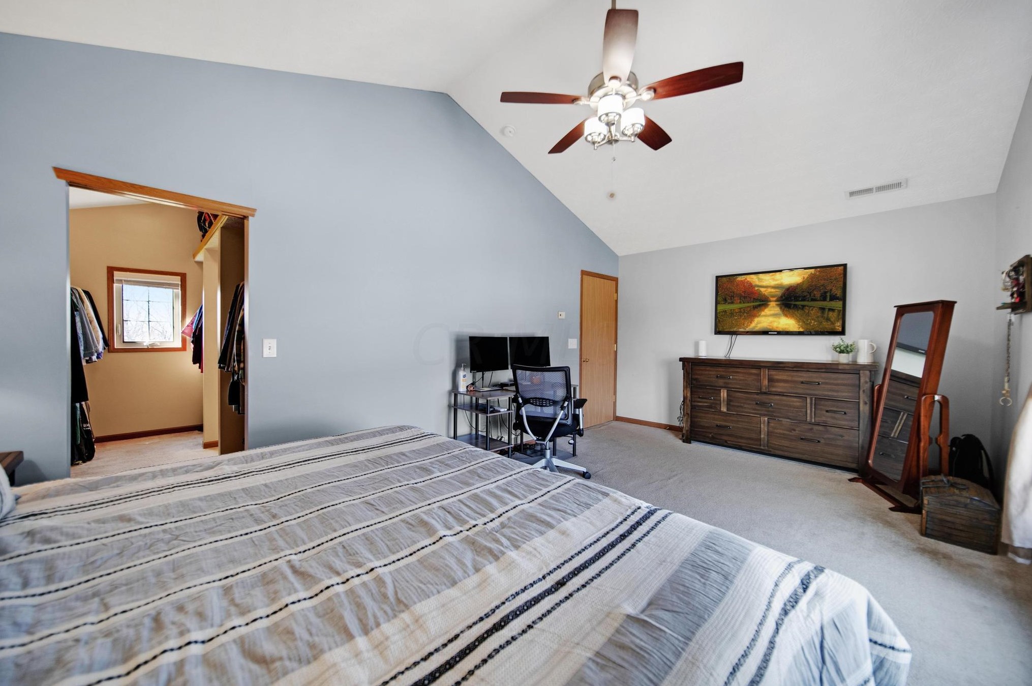 6288 Wrothston Dr, Columbus OH  43228-9247 exterior