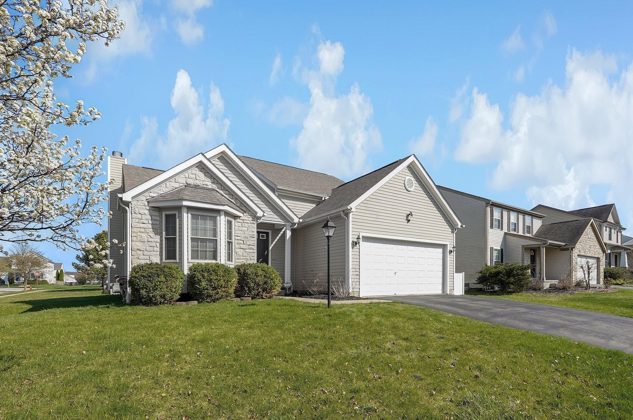 406 Grinnell St, Pickerington, OH 43147-7965