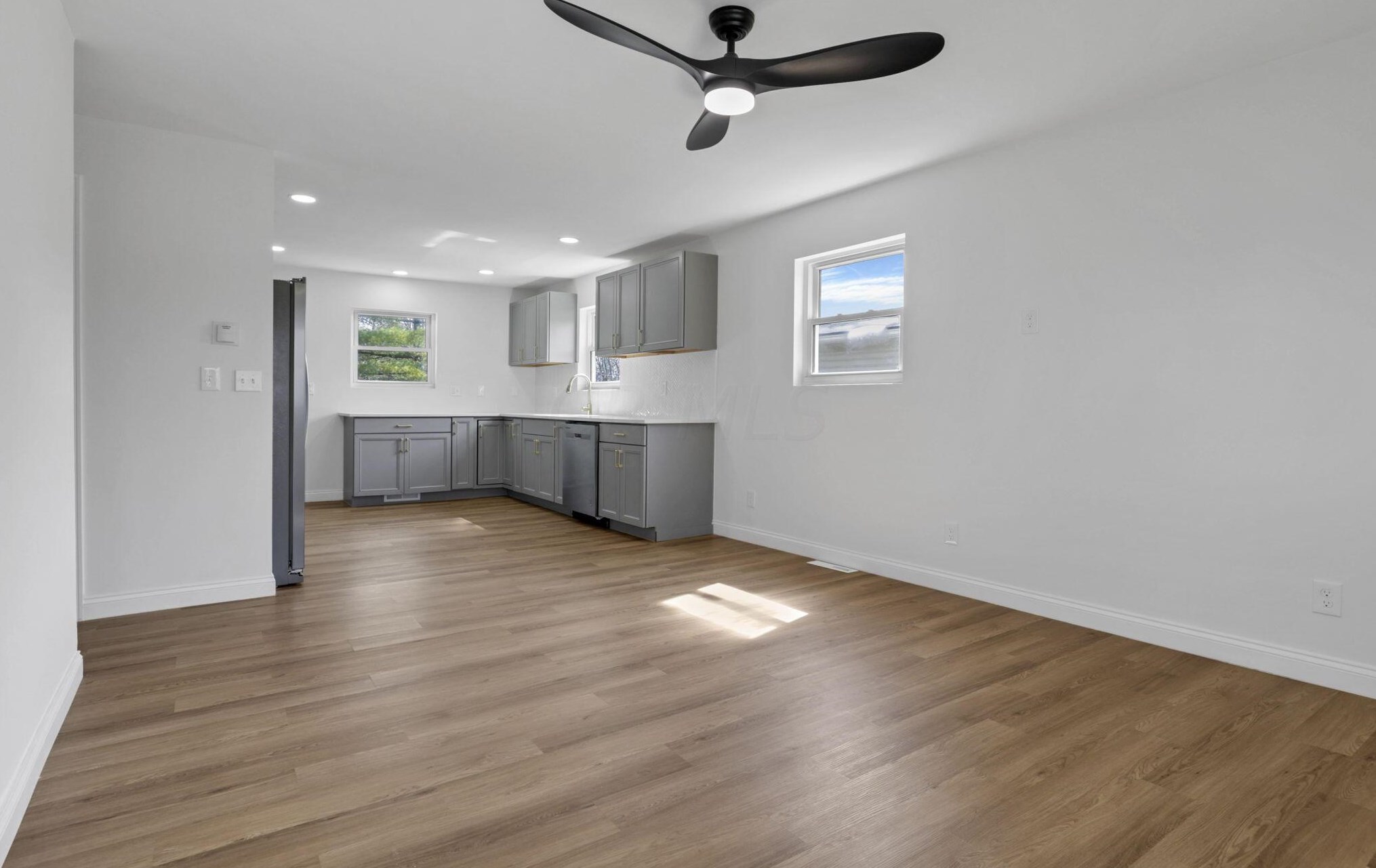 502 Westmoor Ave, Columbus OH  43204-2014 exterior