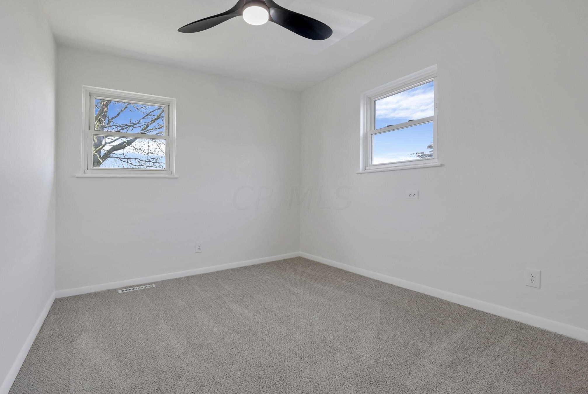 502 Westmoor Ave, Columbus OH  43204-2014 exterior