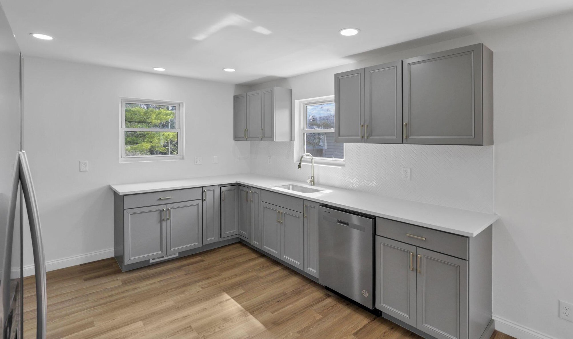 502 Westmoor Ave, Columbus OH  43204-2014 exterior