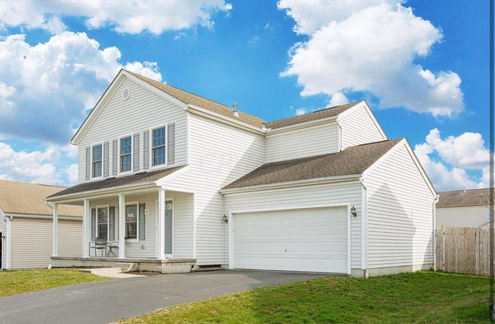 143 Winesap St, Pataskala, OH 43062-9671
