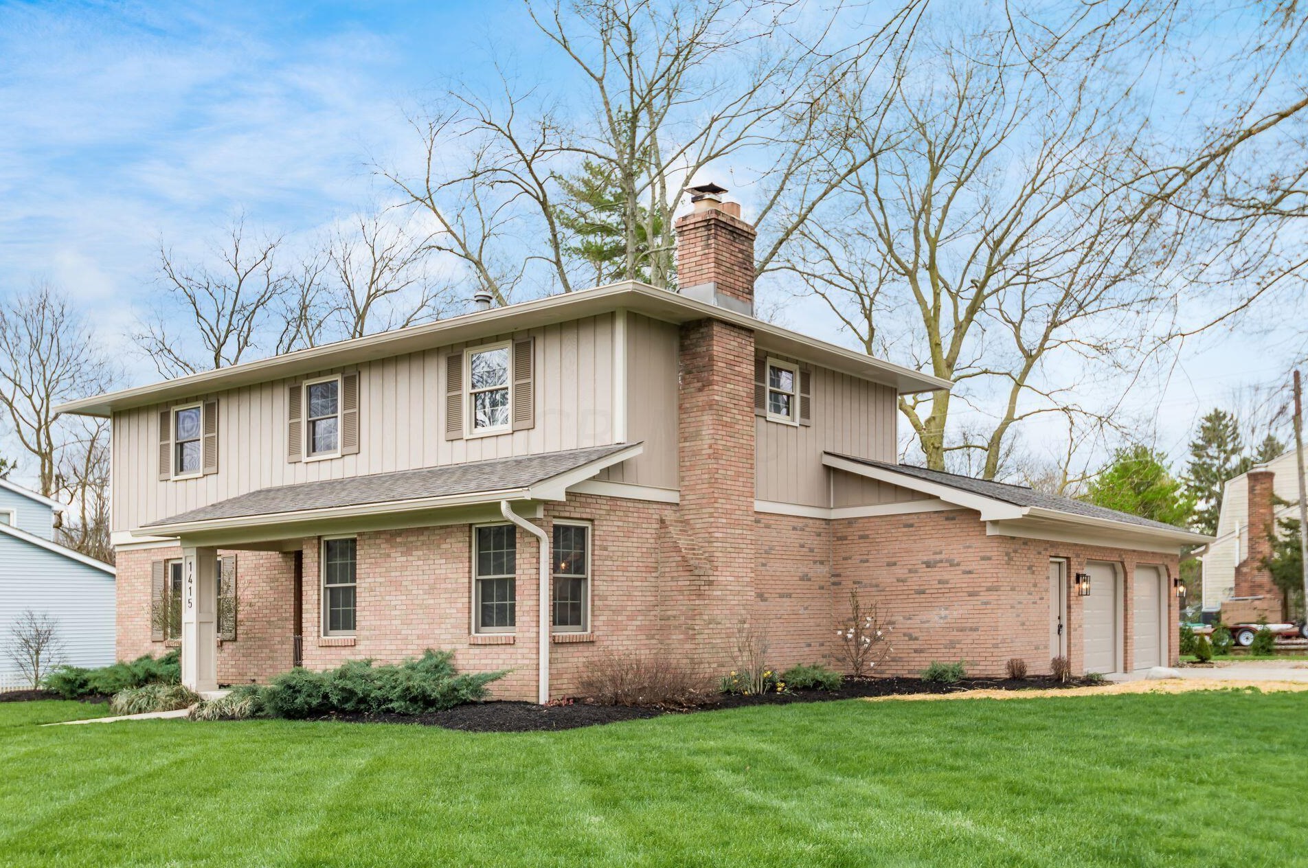 1415 Candlewood Dr, Columbus, OH 43235-1621
