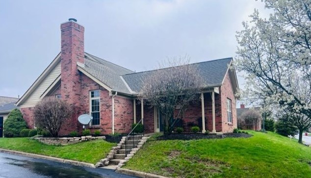 2666 Pine Marsh Dr, Darbydale, OH 43123