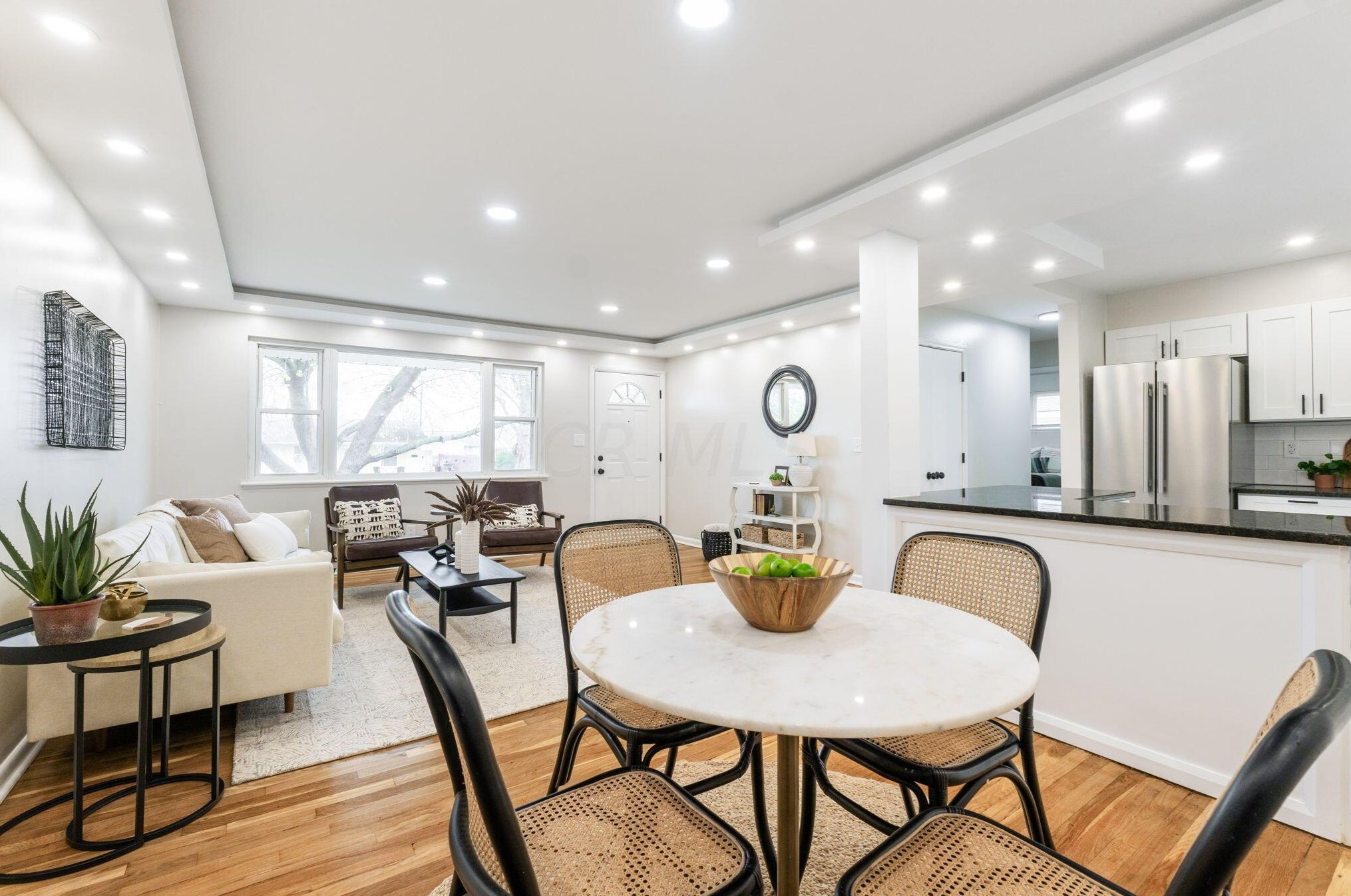 1081 Racine Ave, Columbus OH  43204-2720 exterior