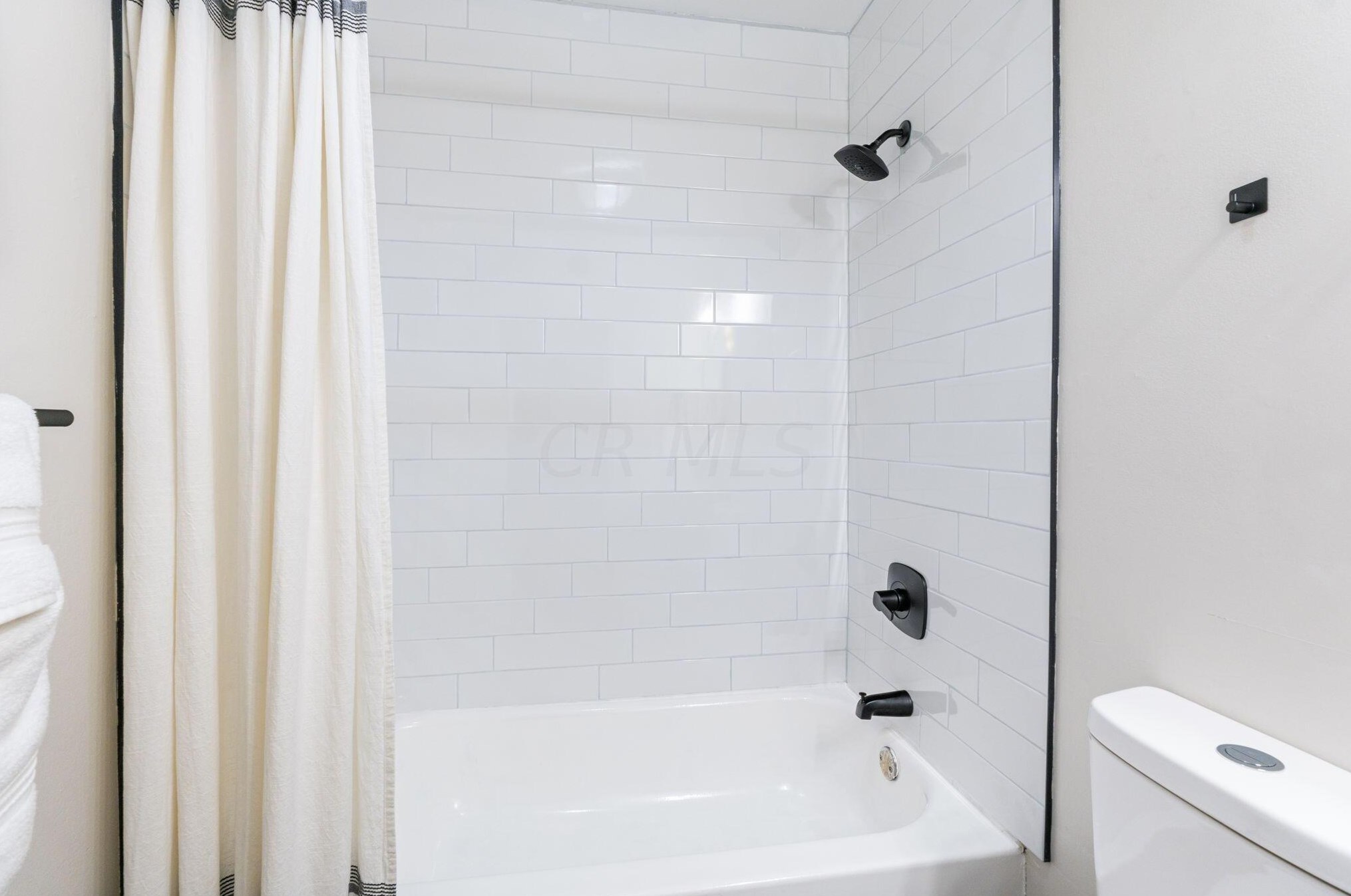 1081 Racine Ave, Columbus OH  43204-2720 exterior