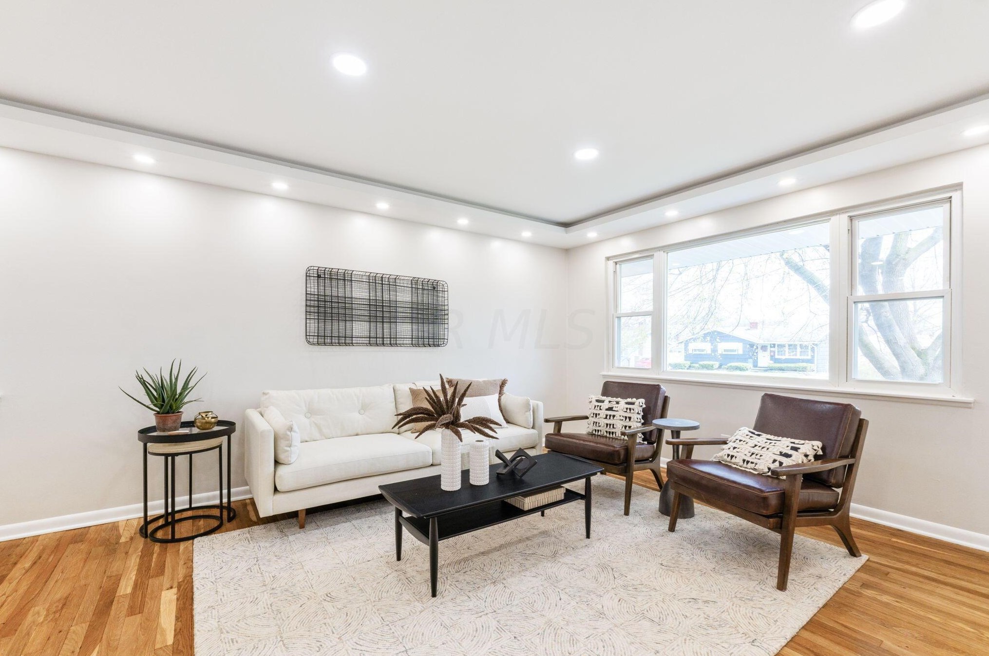 1081 Racine Ave, Columbus OH  43204-2720 exterior