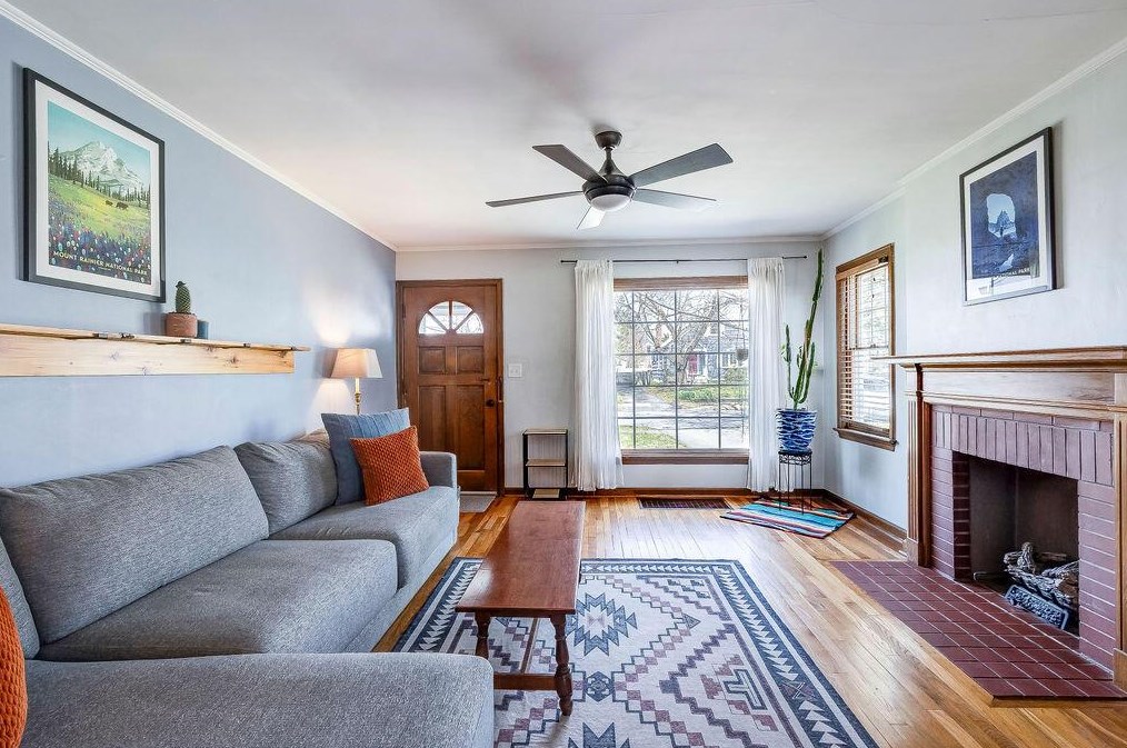 229 Jeffrey Pl, Columbus OH  43214-1705 exterior