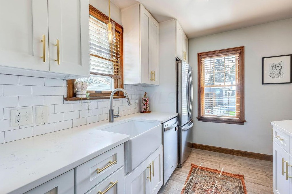 229 Jeffrey Pl, Columbus OH  43214-1705 exterior