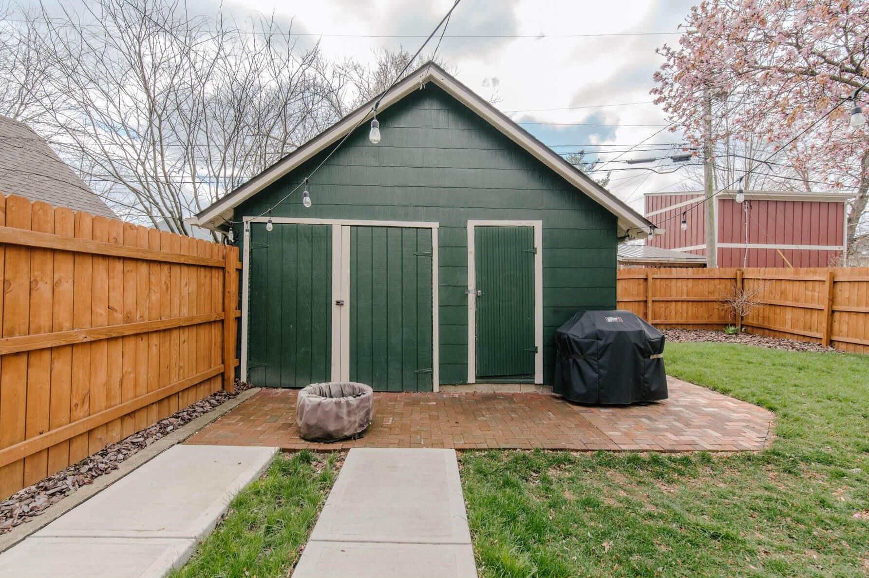 463 Tibet Rd, Columbus OH  43202-2231 exterior