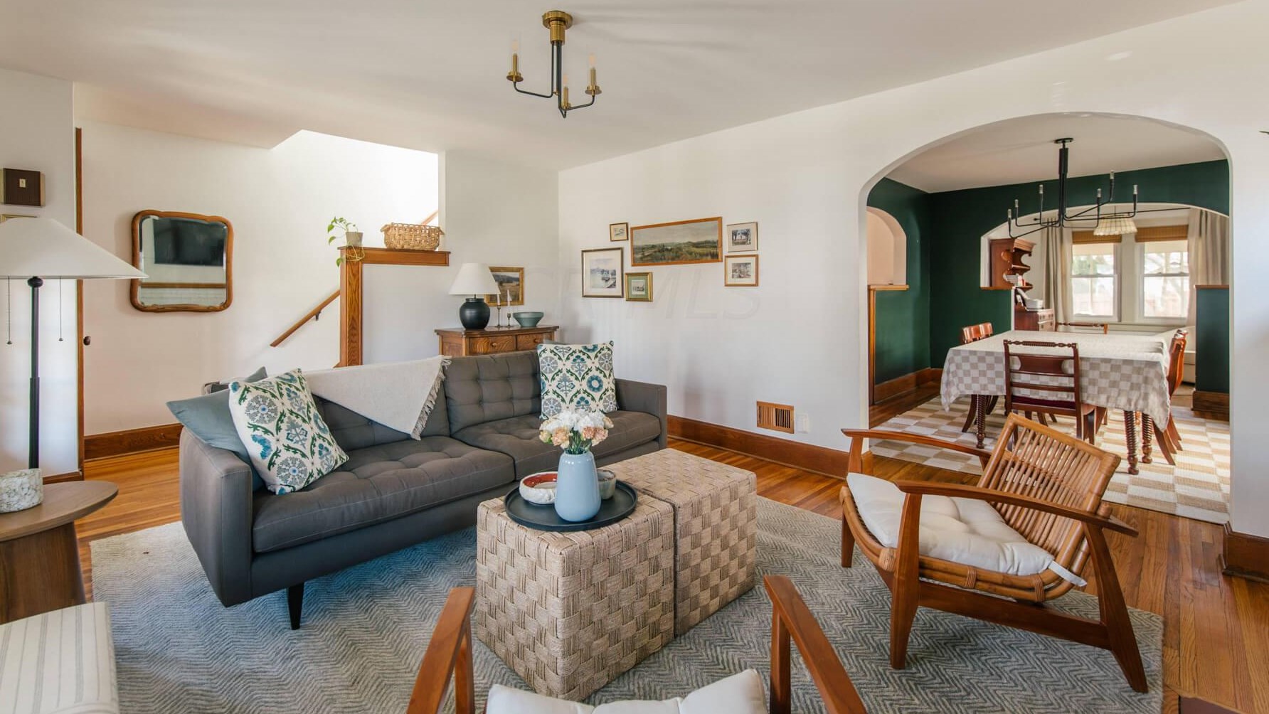 463 Tibet Rd, Columbus OH  43202-2231 exterior