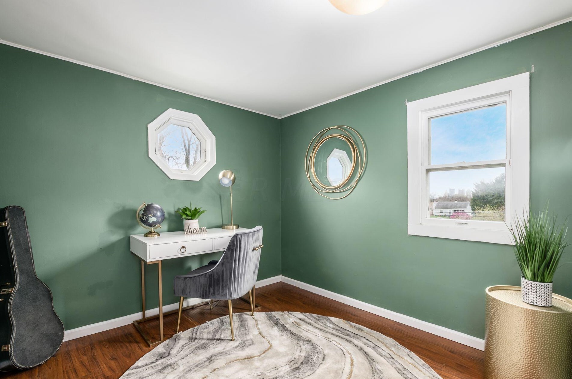 596 Townsend Ave, Columbus OH 43223-1825 exterior