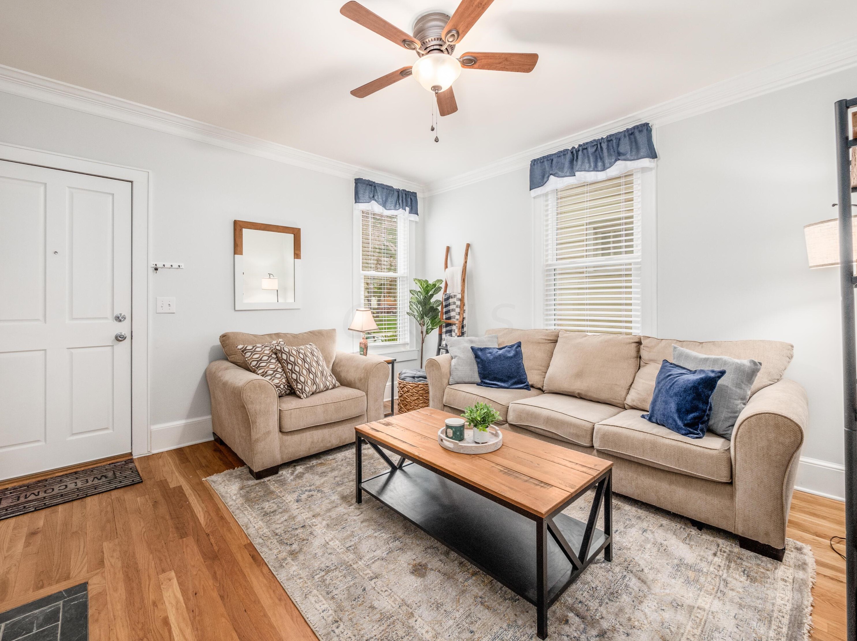 236 Hanford St, Columbus OH  43206-3665 exterior