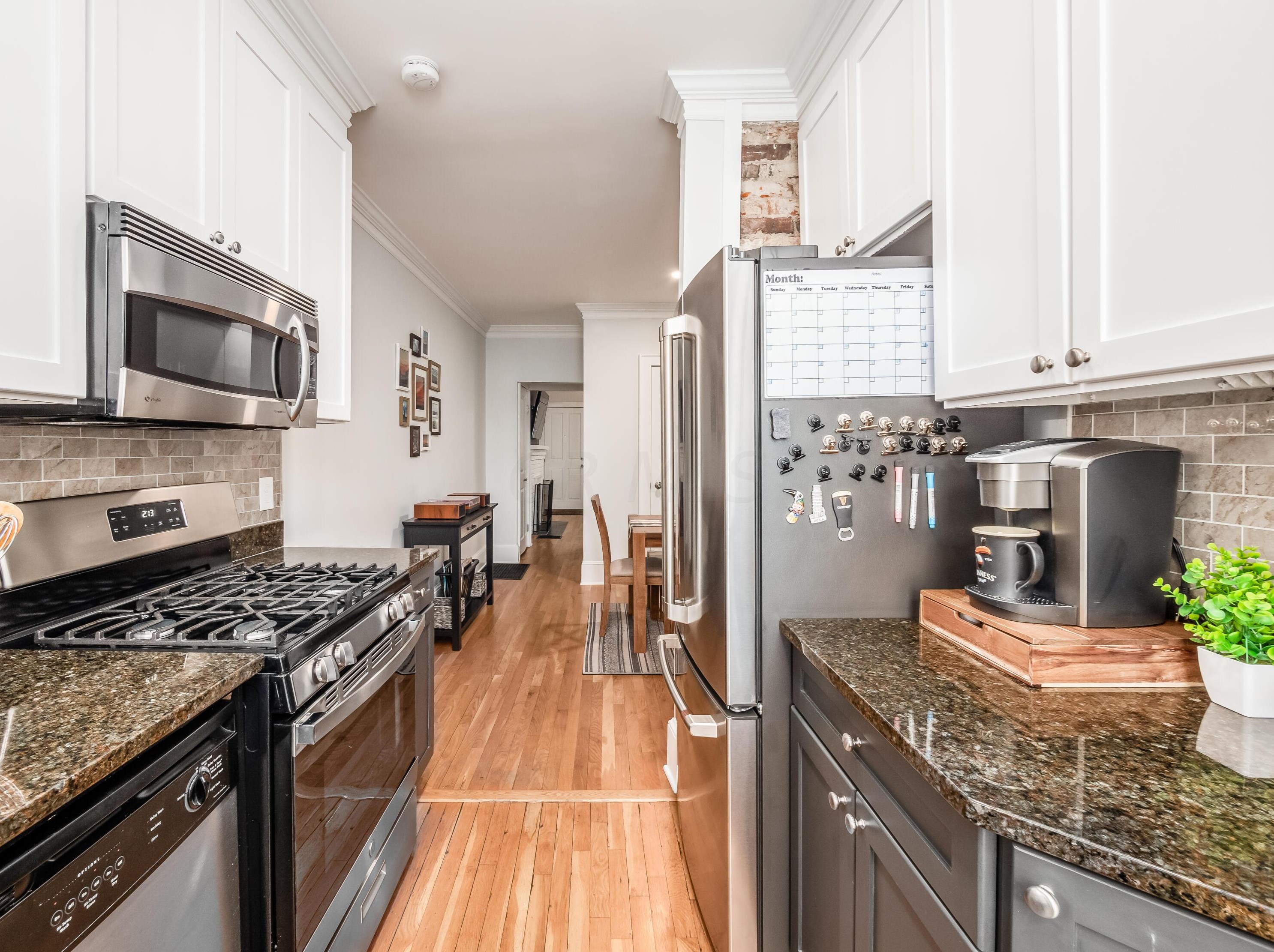 236 Hanford St, Columbus OH  43206-3665 exterior