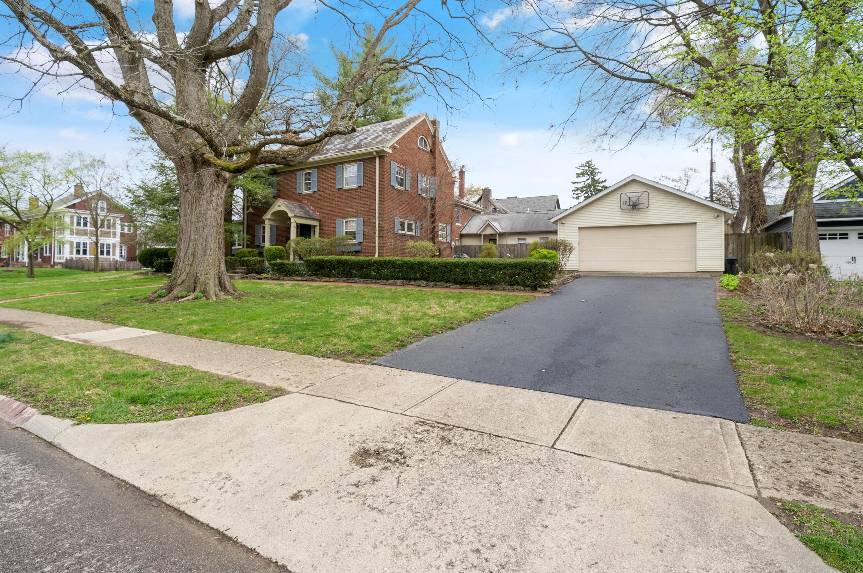 226 Dawson Ave, Columbus, OH 43209-1734
