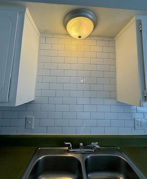 5760 Corinne Creek Dr, Columbus OH  43232-1606 exterior