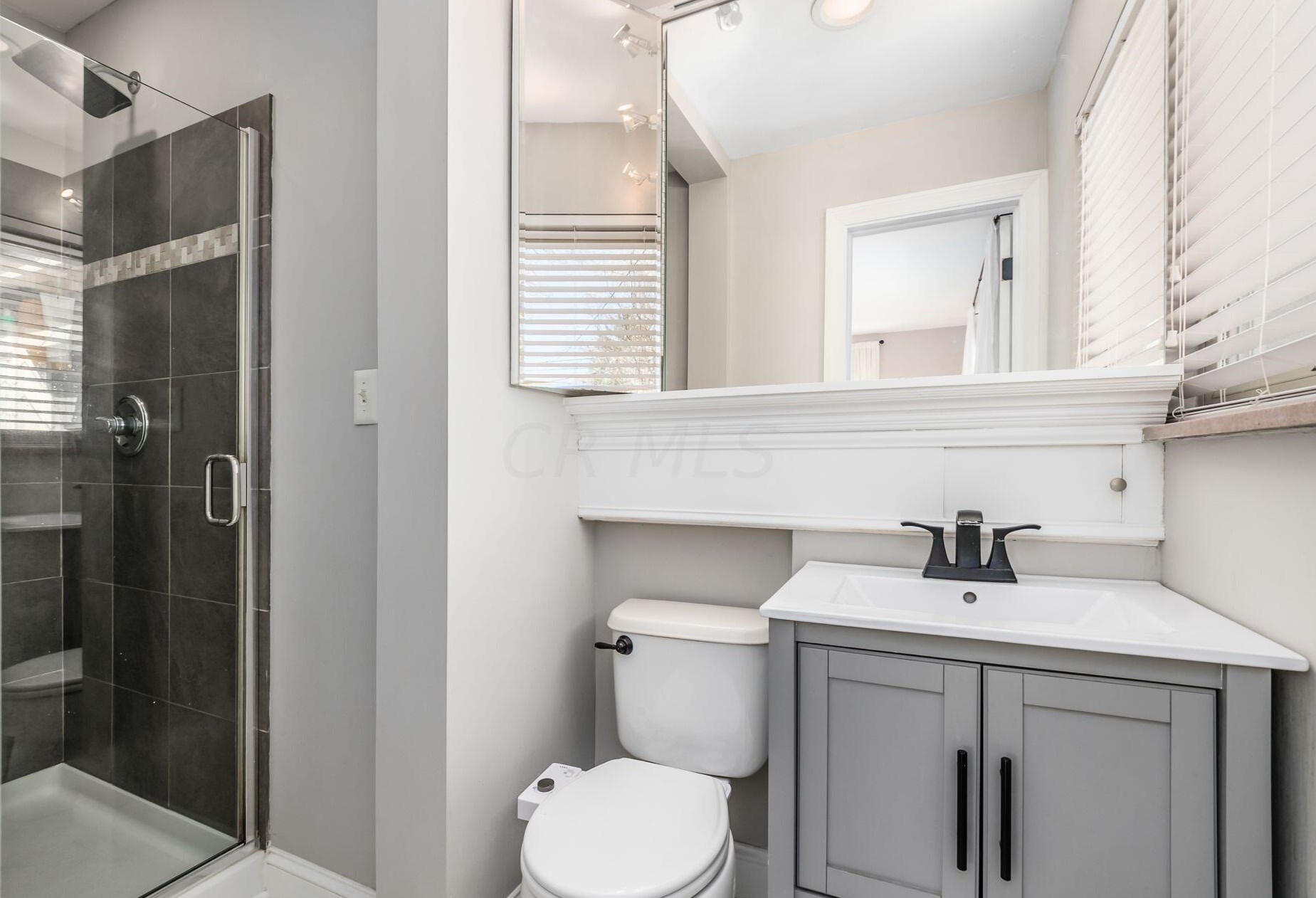 1490 College Hill Dr, Columbus OH  43221-3415 exterior