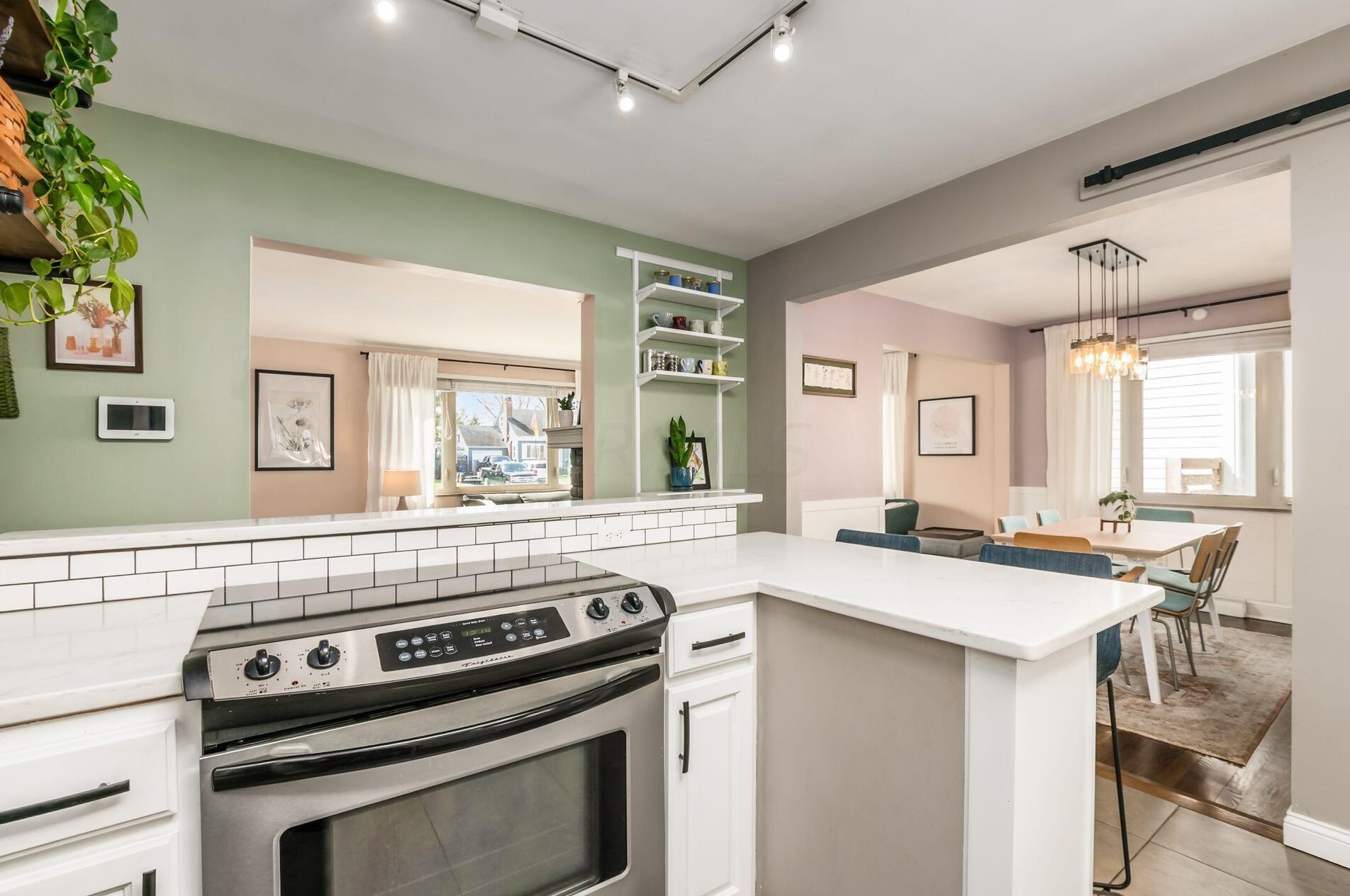 1490 College Hill Dr, Columbus OH  43221-3415 exterior