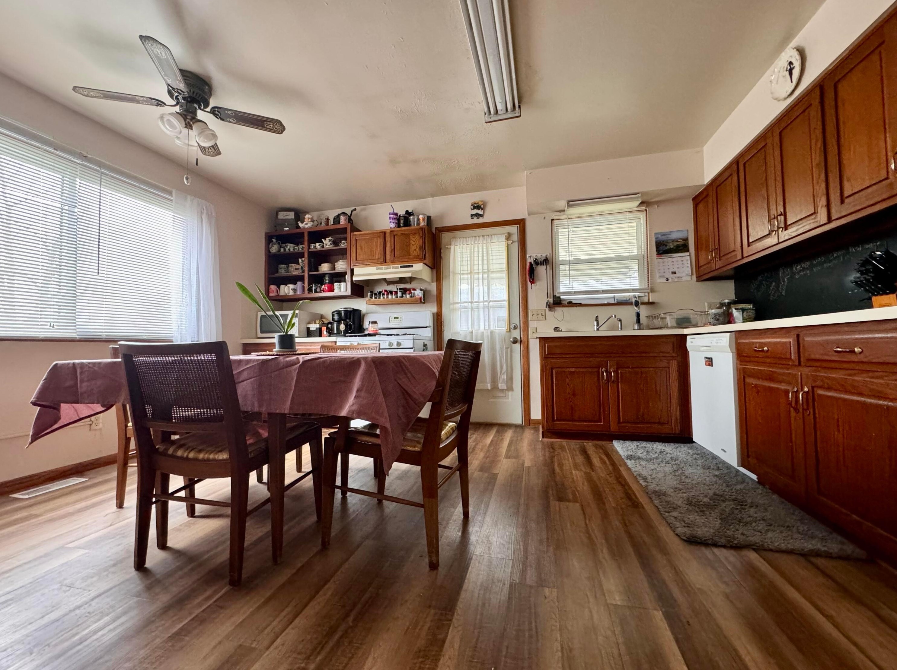 4066 Etna St, Columbus OH 43213-2382 exterior