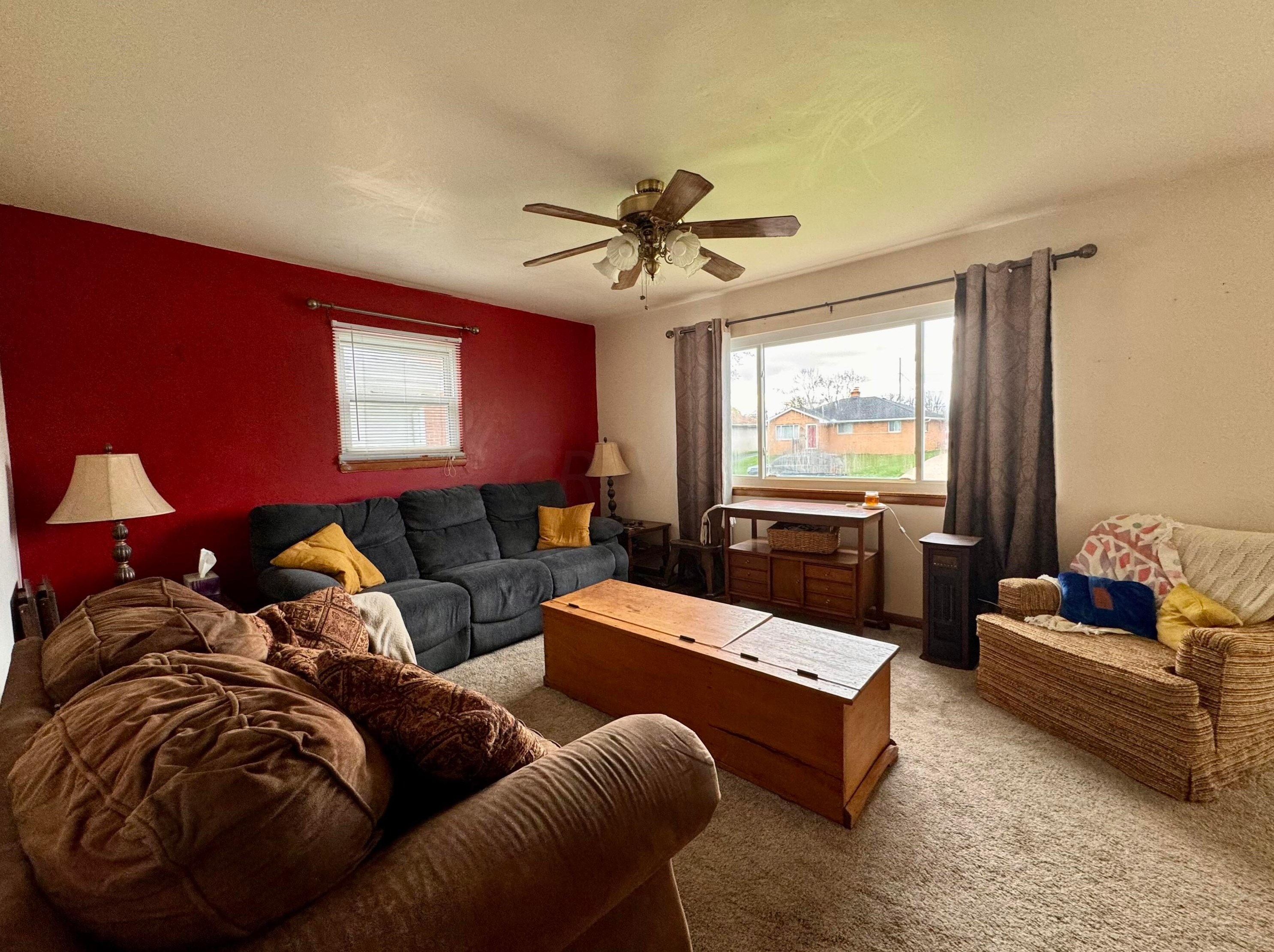 4066 Etna St, Columbus OH 43213-2382 exterior