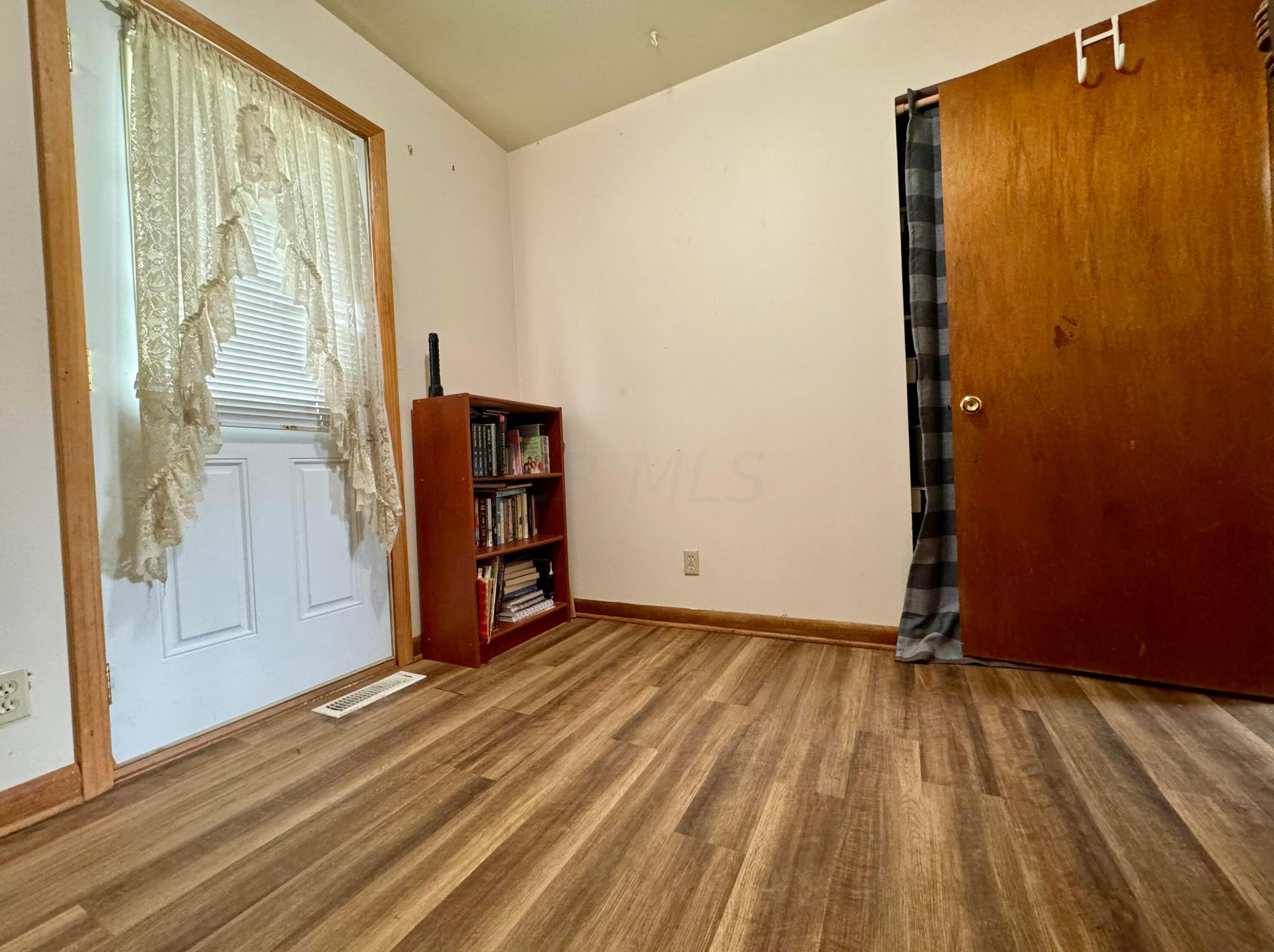 4066 Etna St, Columbus OH 43213-2382 exterior