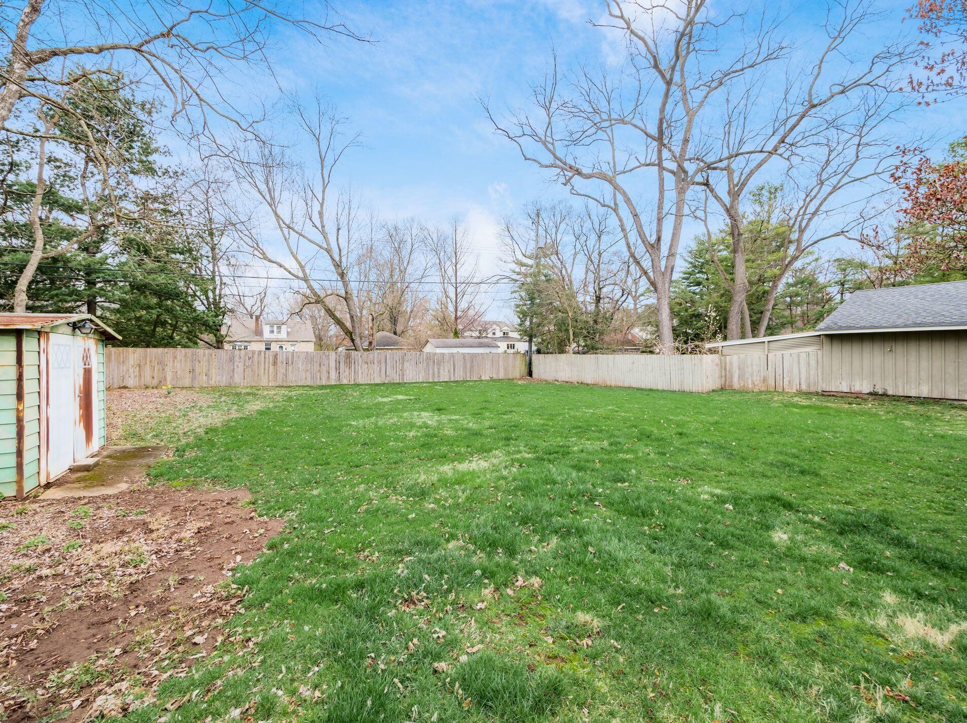 2872 Zollinger Rd, Columbus OH 43221-1761 exterior